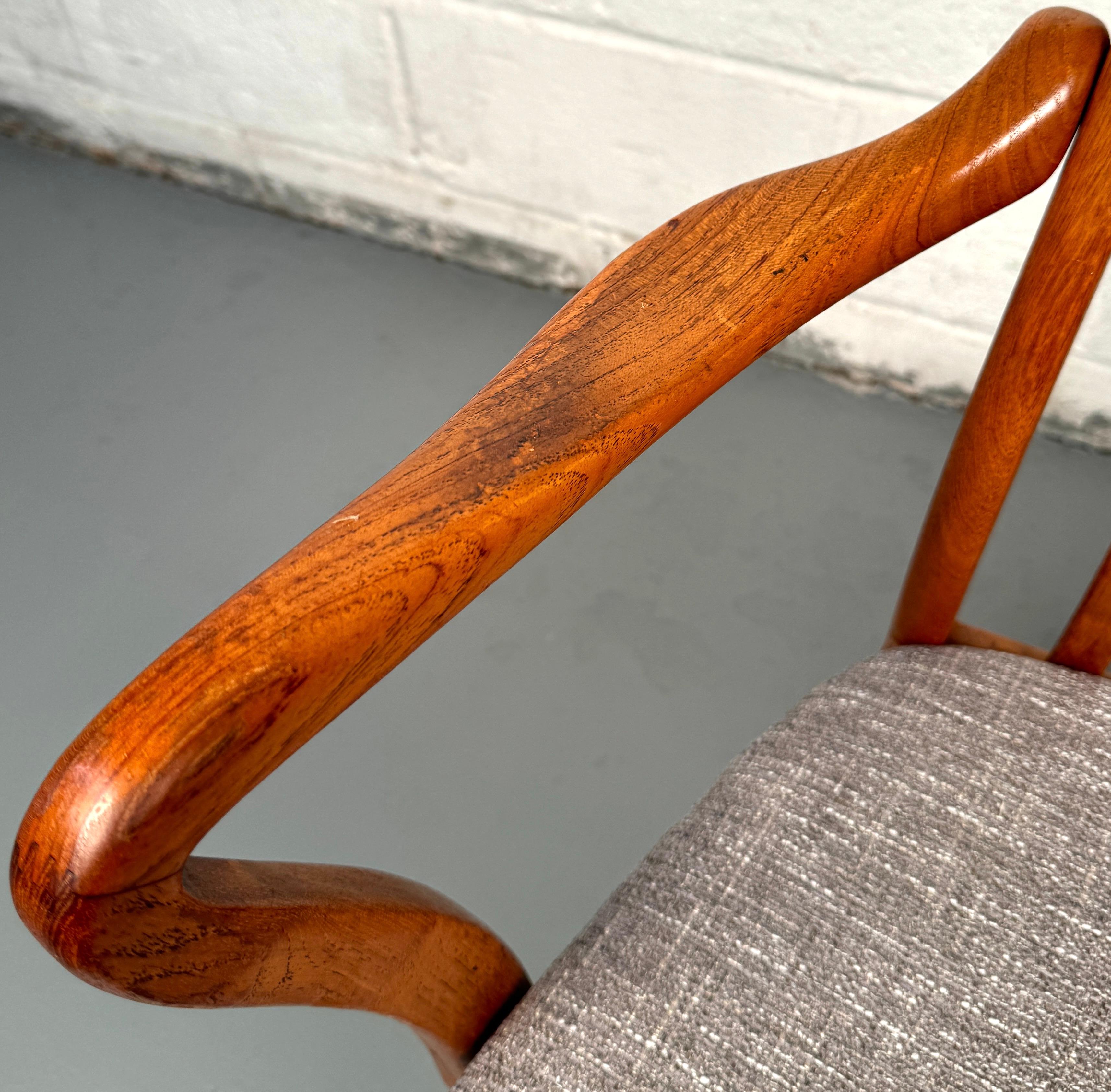 Set of Six Teak Danish Modern Dining Chairs by Preben Schou For Sale 3