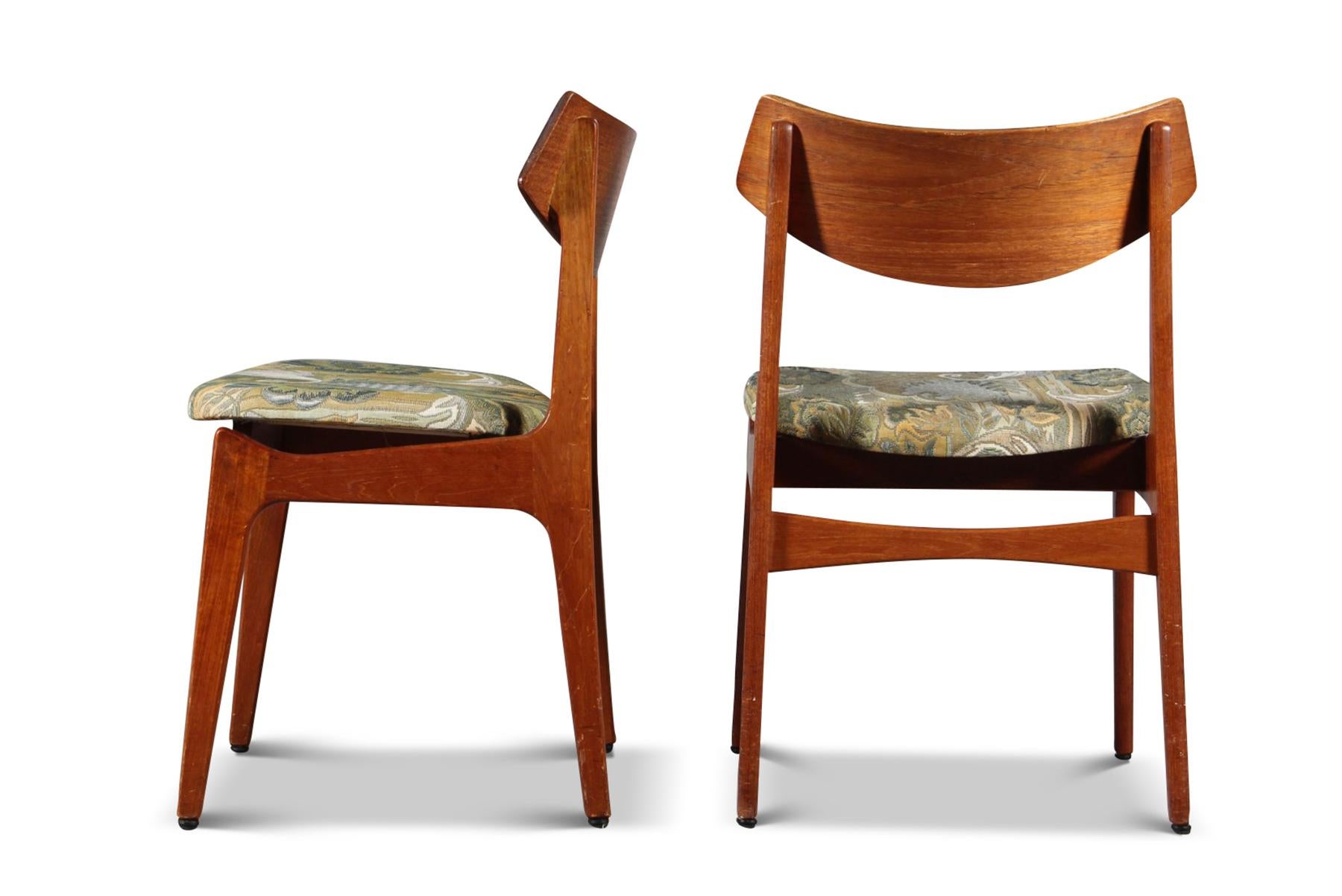 Origin: Denmark
Designer: Unknown
Manufacturer: Funder Schmidt + Madsen
Era: 1960s
Materials: Teak


Condition:
Frames in excellent original condition. Price includes new upholstery in your choice of fabric.