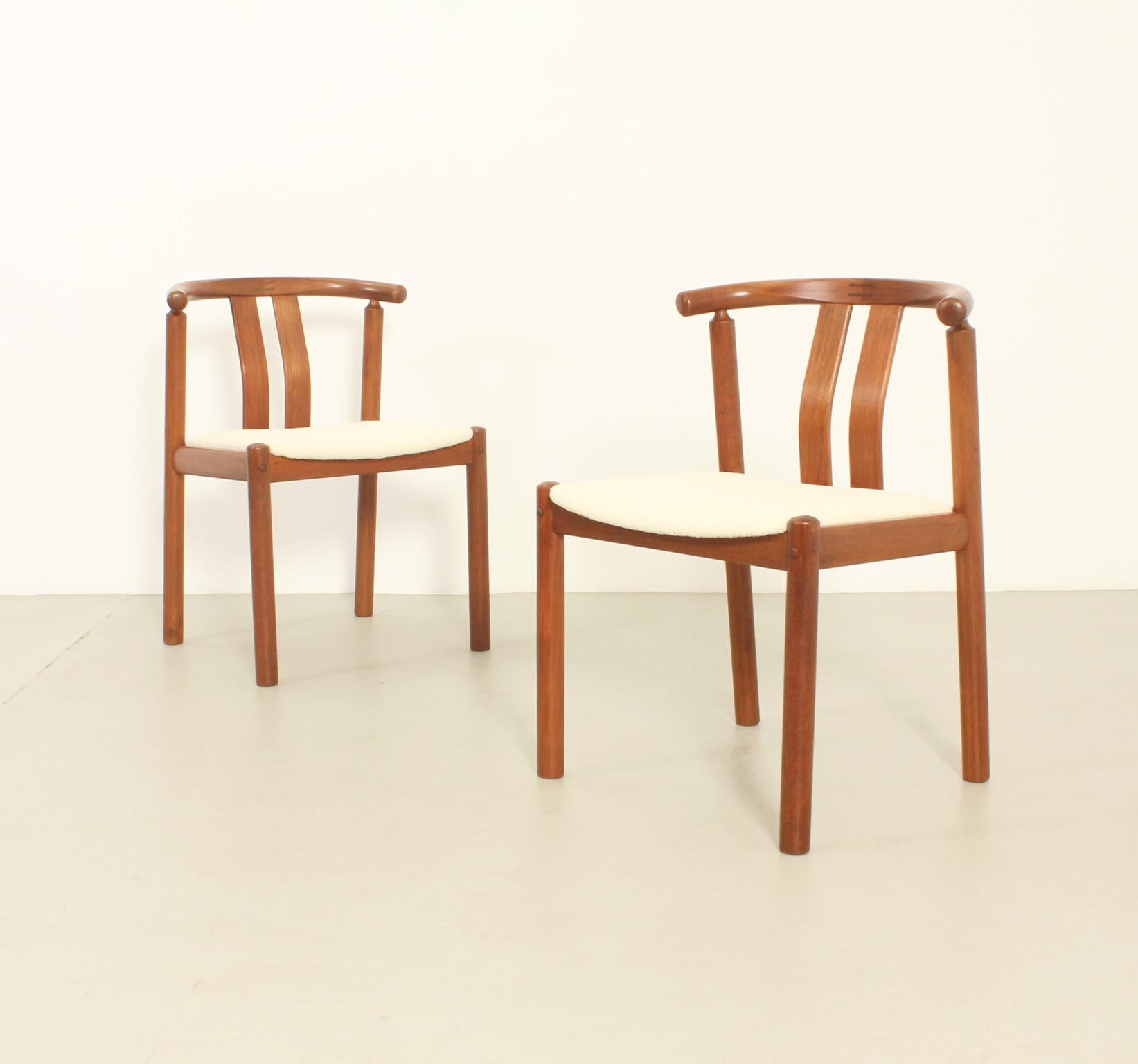 Set di sei sedie da pranzo in teak di Hans J. Frydendal, Danimarca, anni '70 in vendita 4