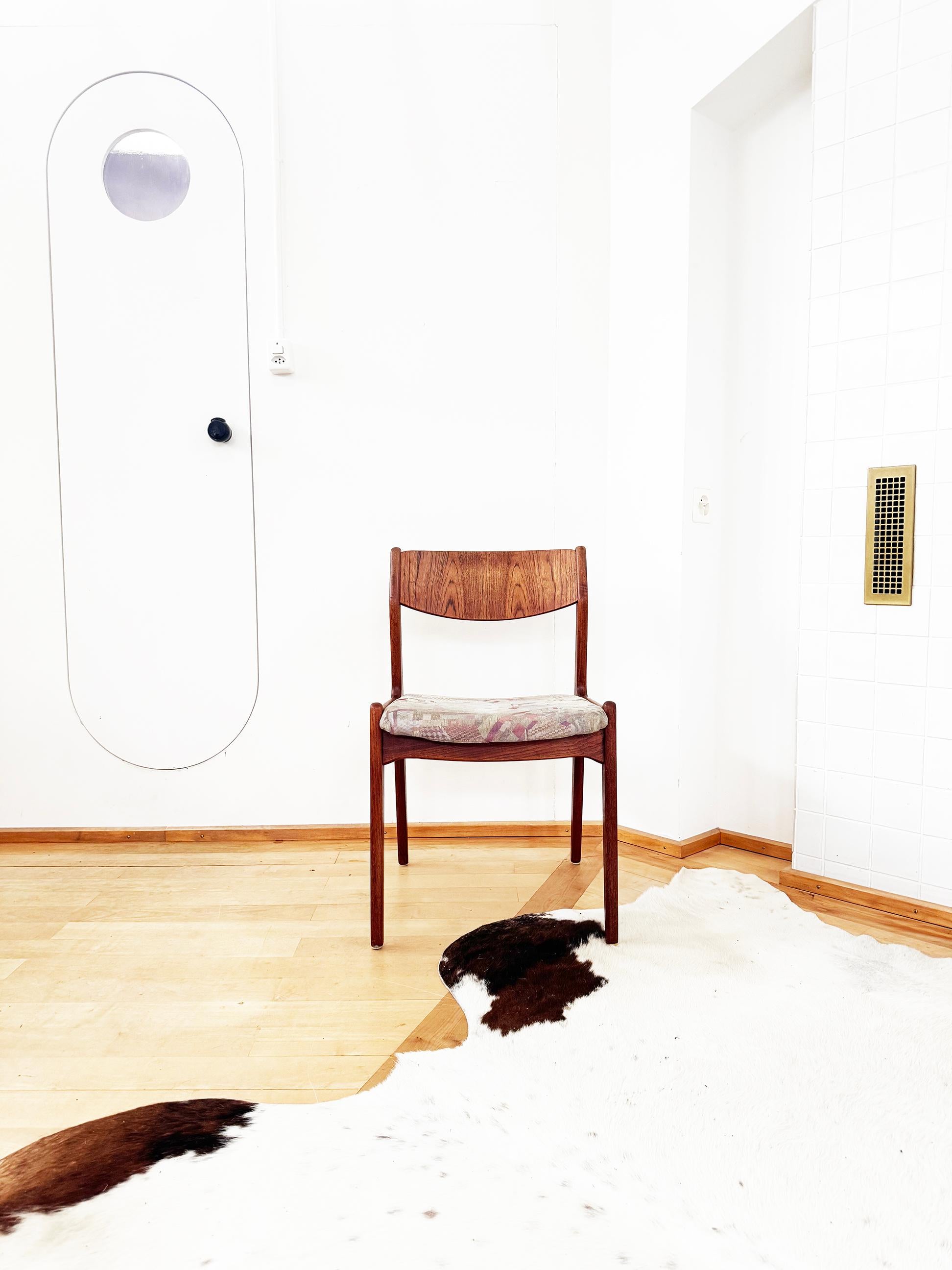 Set di sei RARE sedie da pranzo in teak di Henning Kjaernaulf per Sorø Stolefabrik in vendita 4