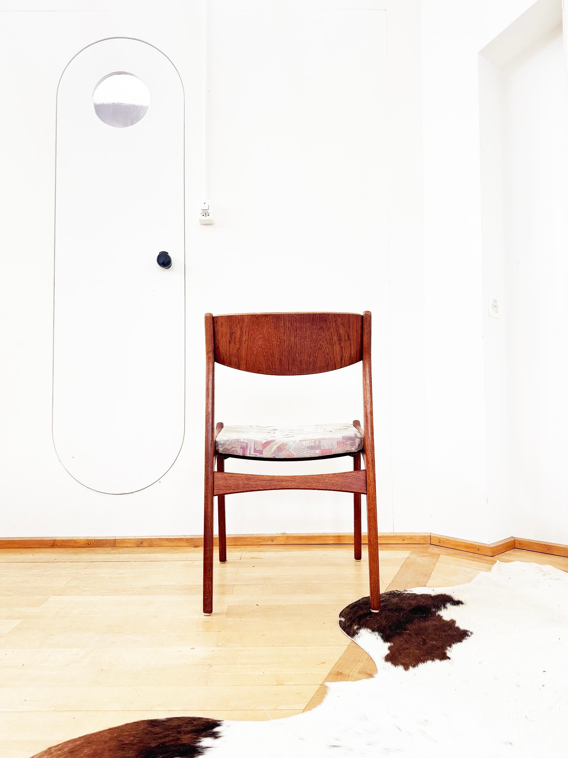 Set di sei RARE sedie da pranzo in teak di Henning Kjaernaulf per Sorø Stolefabrik in vendita 7