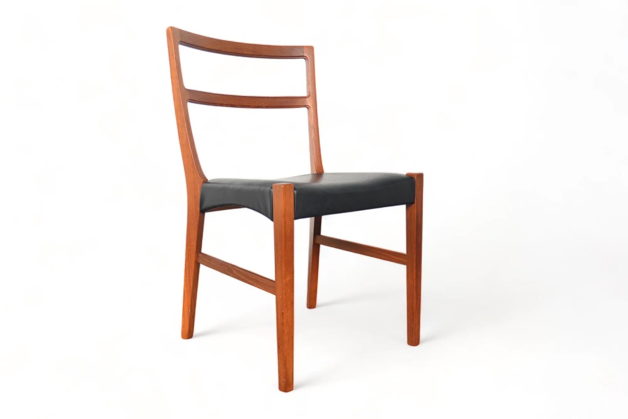 Set Of Six Teak Dining Chairs By Johannes Andersen For Sale 1