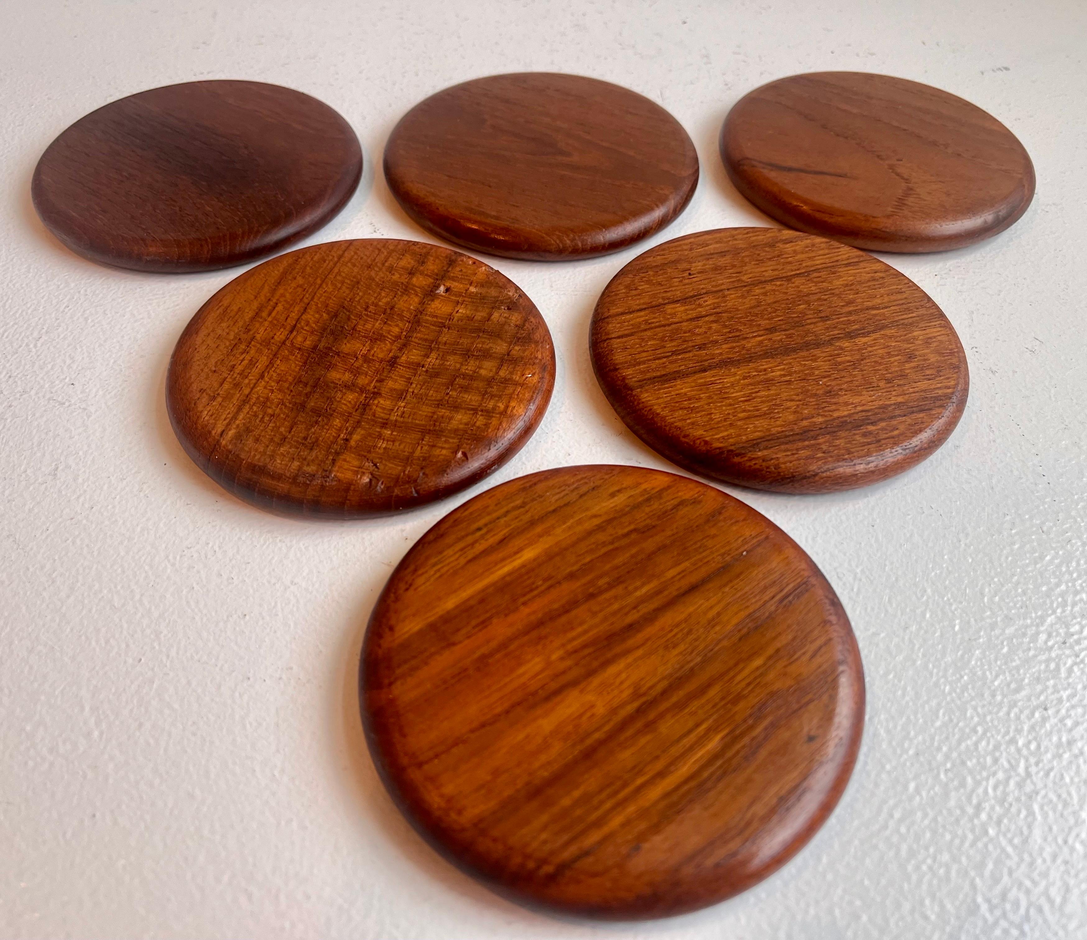 Set di sei sottobicchieri in teak, anni '60 in vendita 2