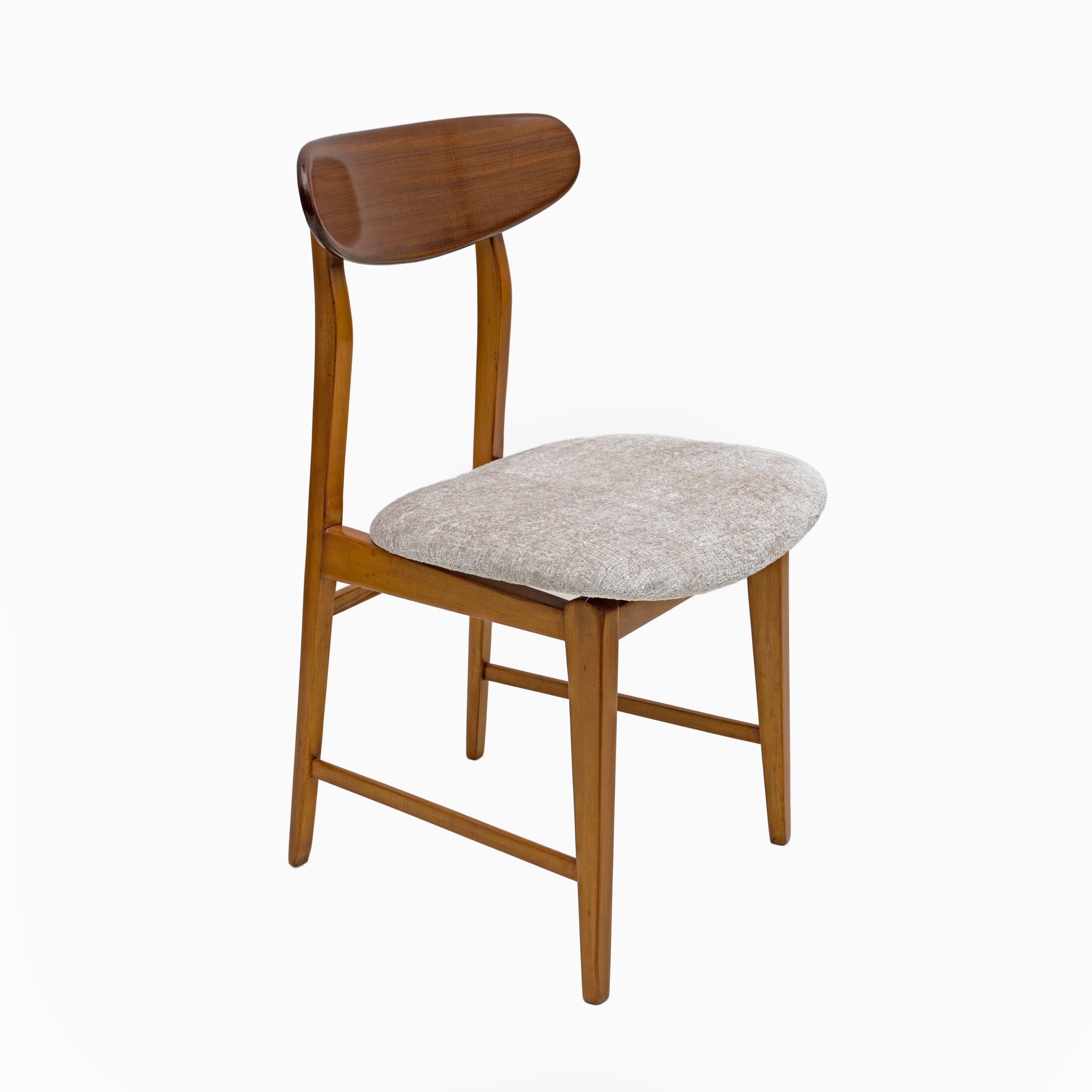 Metà XX secolo Set di sei sedie da pranzo in legno di teak e tessuto di bouclè, Danimarca, anni '60 in vendita