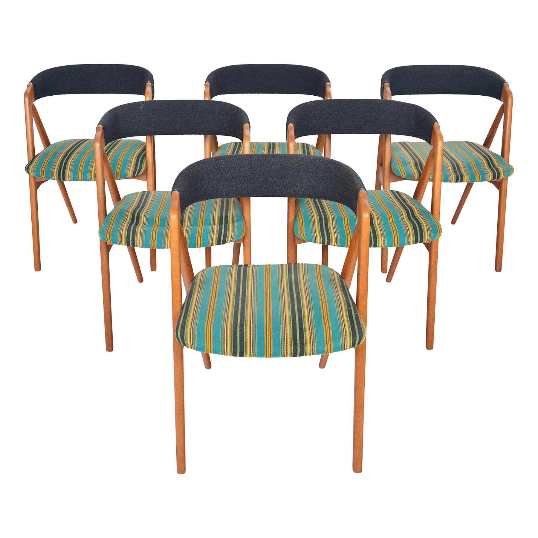 Set of Six Th Harlev Model 205 Danish Modern Midcentury Dining Chairs in Oak