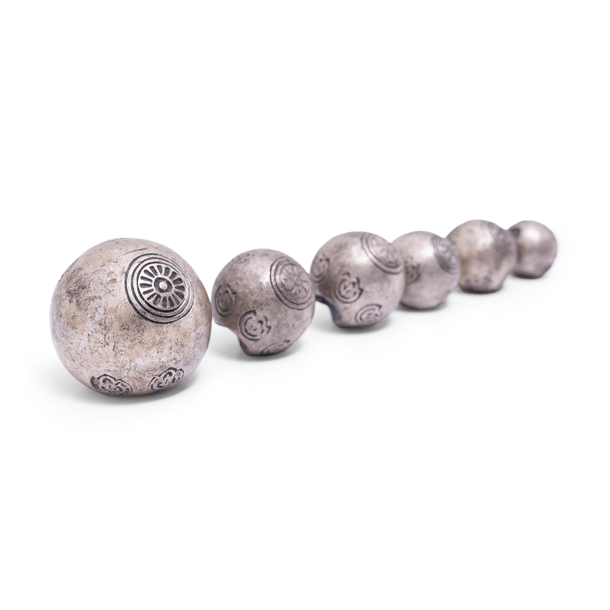 Set di sei monete d'argento thailandesi Photduang Bullet In condizioni buone in vendita a Chicago, IL