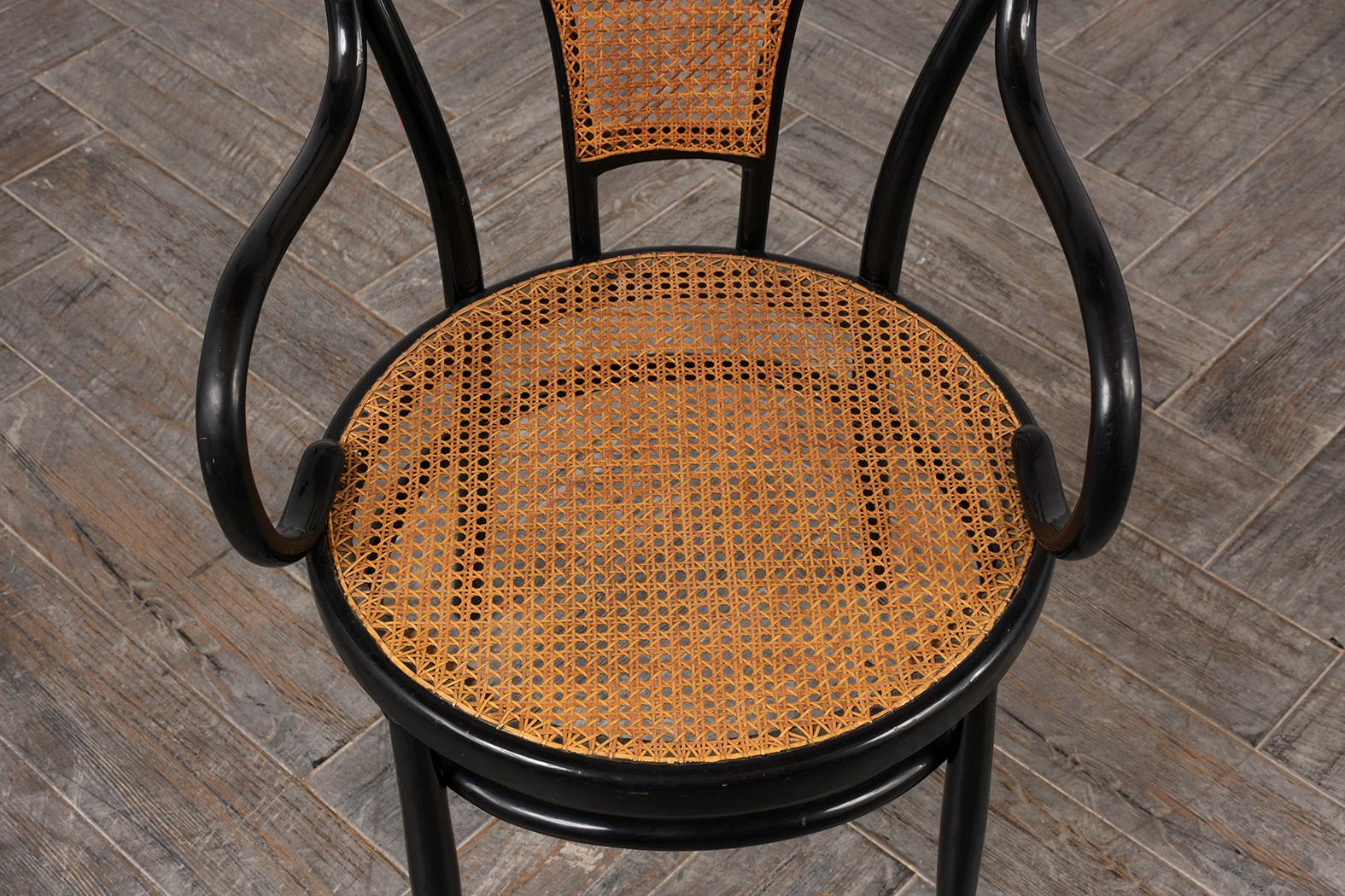 Set of Thonet Bentwood Dining Chairs 2