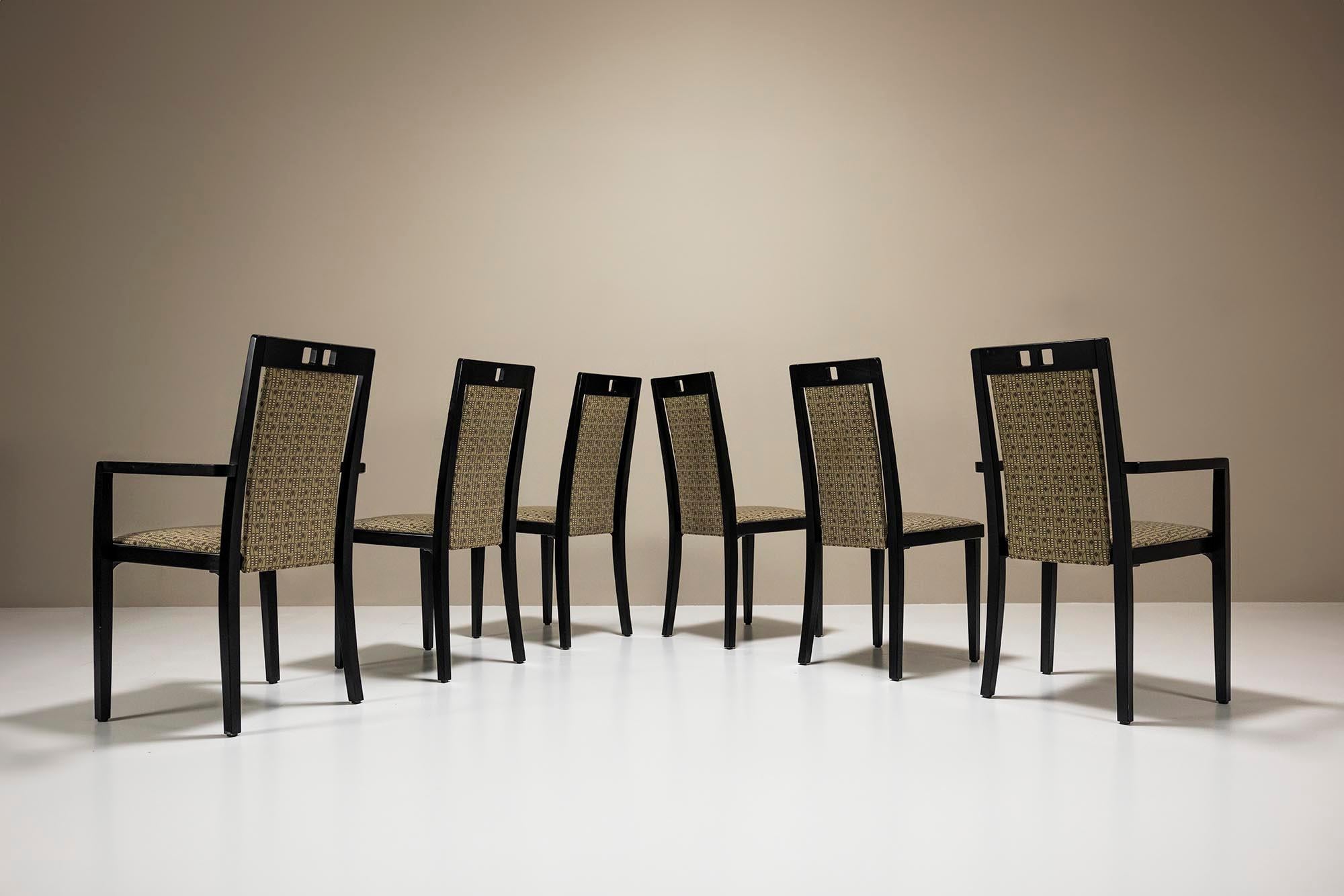 Thonet's history goes back approximately two hundred years and is best known for its wood bending technique. This technique created the characteristic bentwood chairs that were widespread in Vienna's cafés and restaurants around 1890. In the 1930s
