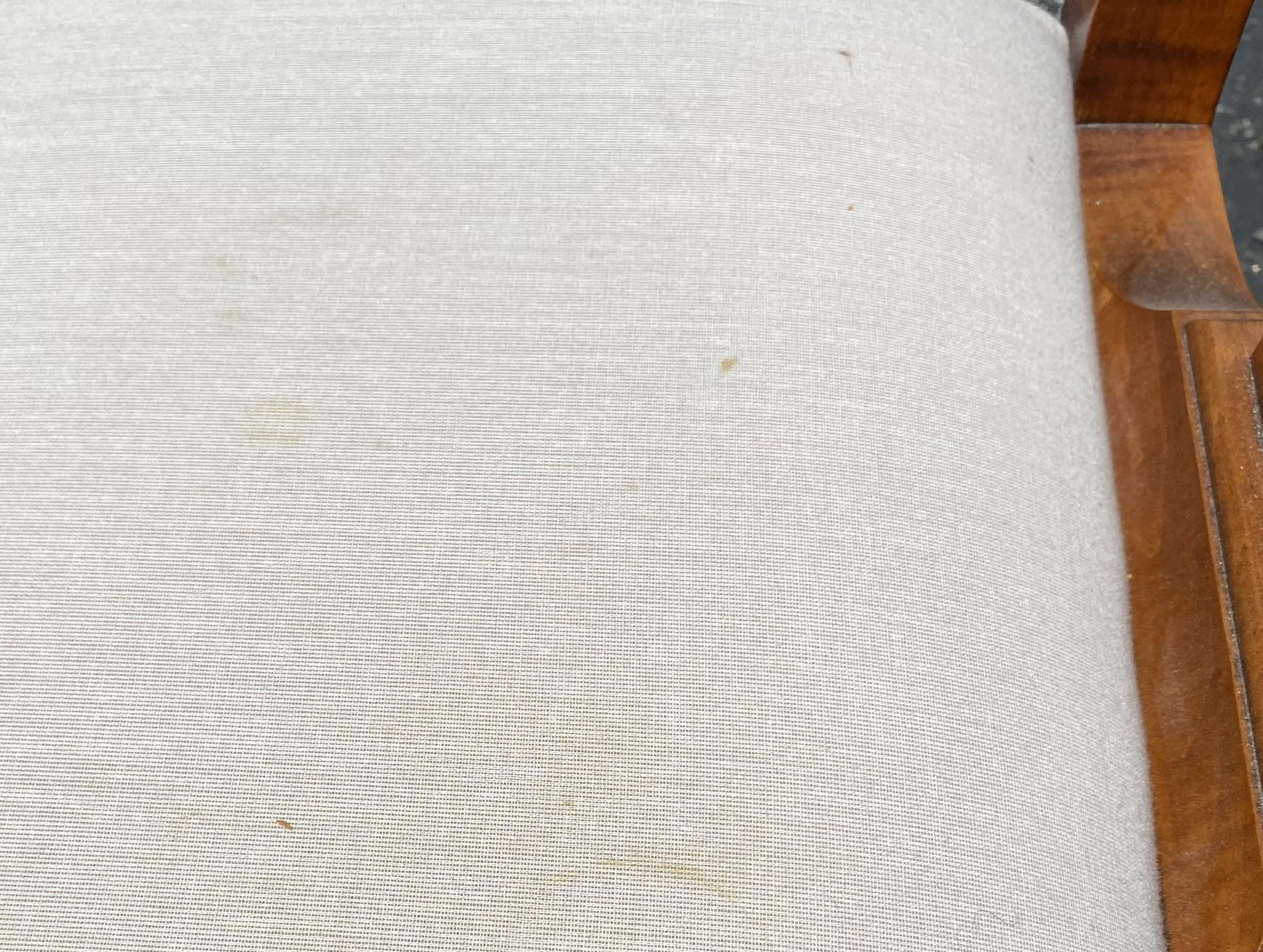 Satz von sechs Esszimmerstühlen aus Tigerahorn im Chippendale-Stil von DR Dimes im Angebot 10