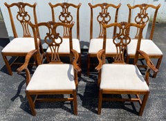 Satz von sechs Esszimmerstühlen aus Tigerahorn im Chippendale-Stil von DR Dimes