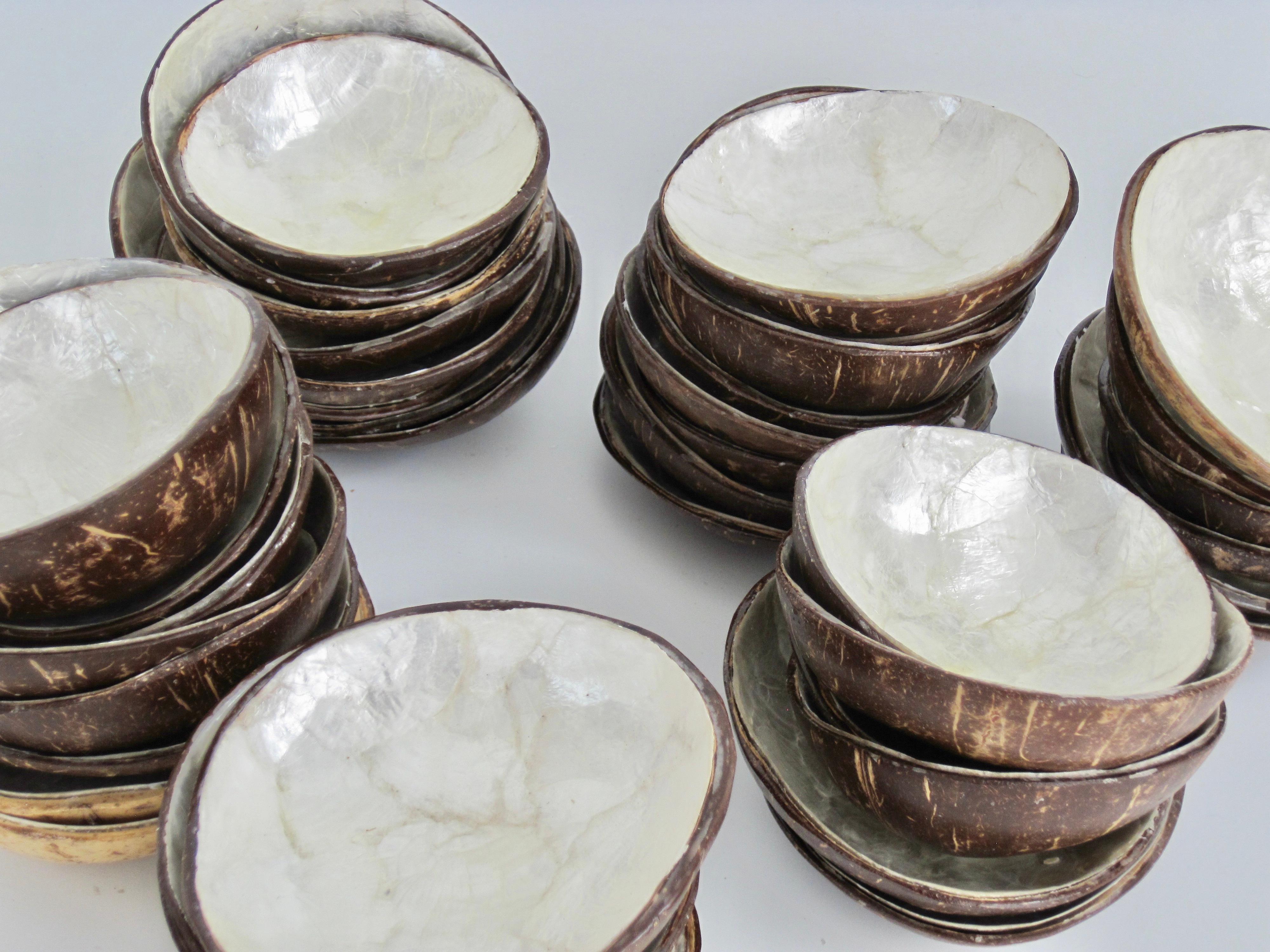 Set of Six Tiki Coconut and Capiz Shell Petite Bowls  In Good Condition For Sale In Ferndale, MI