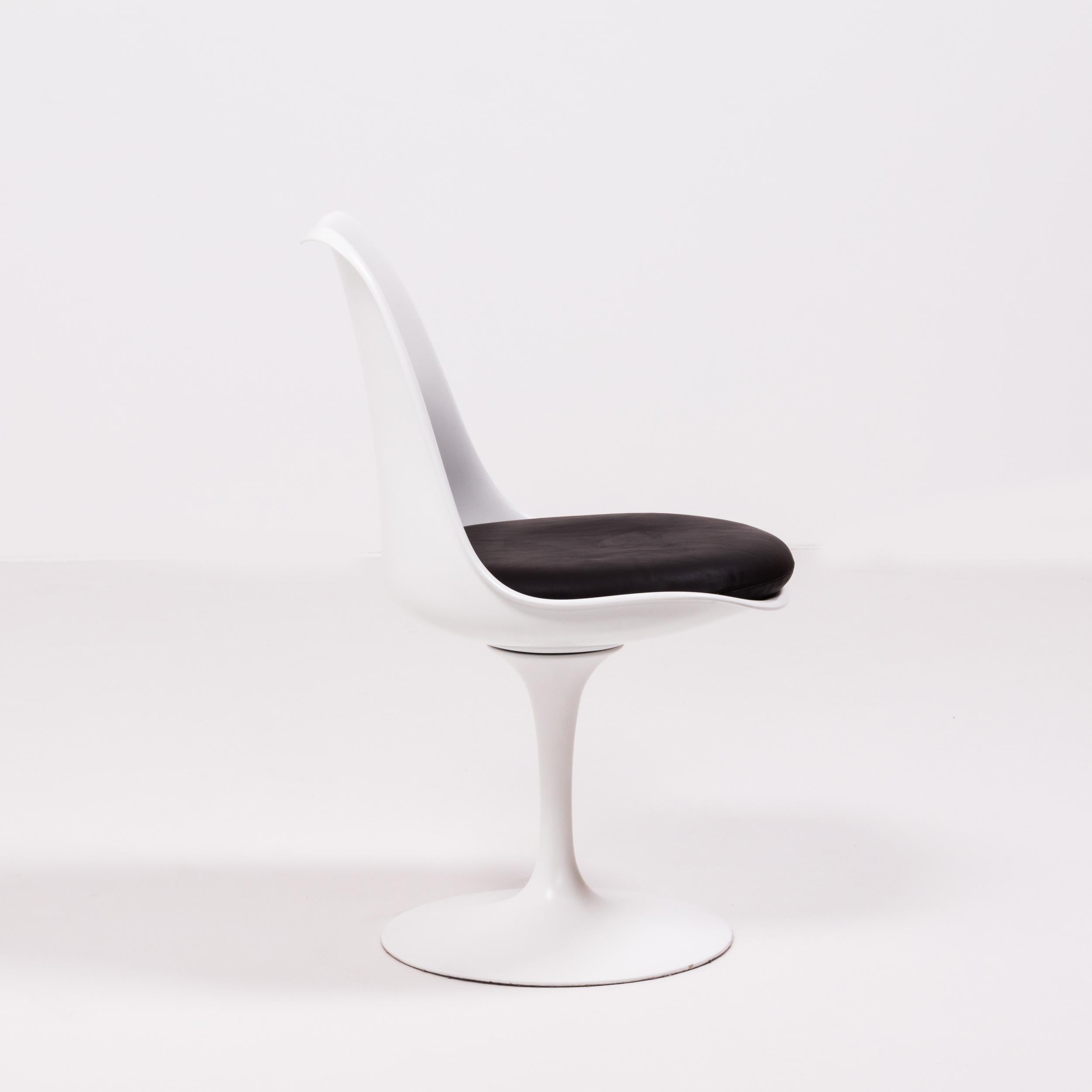 Mid-20th Century Set of Six Tulip Chairs as Originally Designed by Eero Saarinen, 1980s