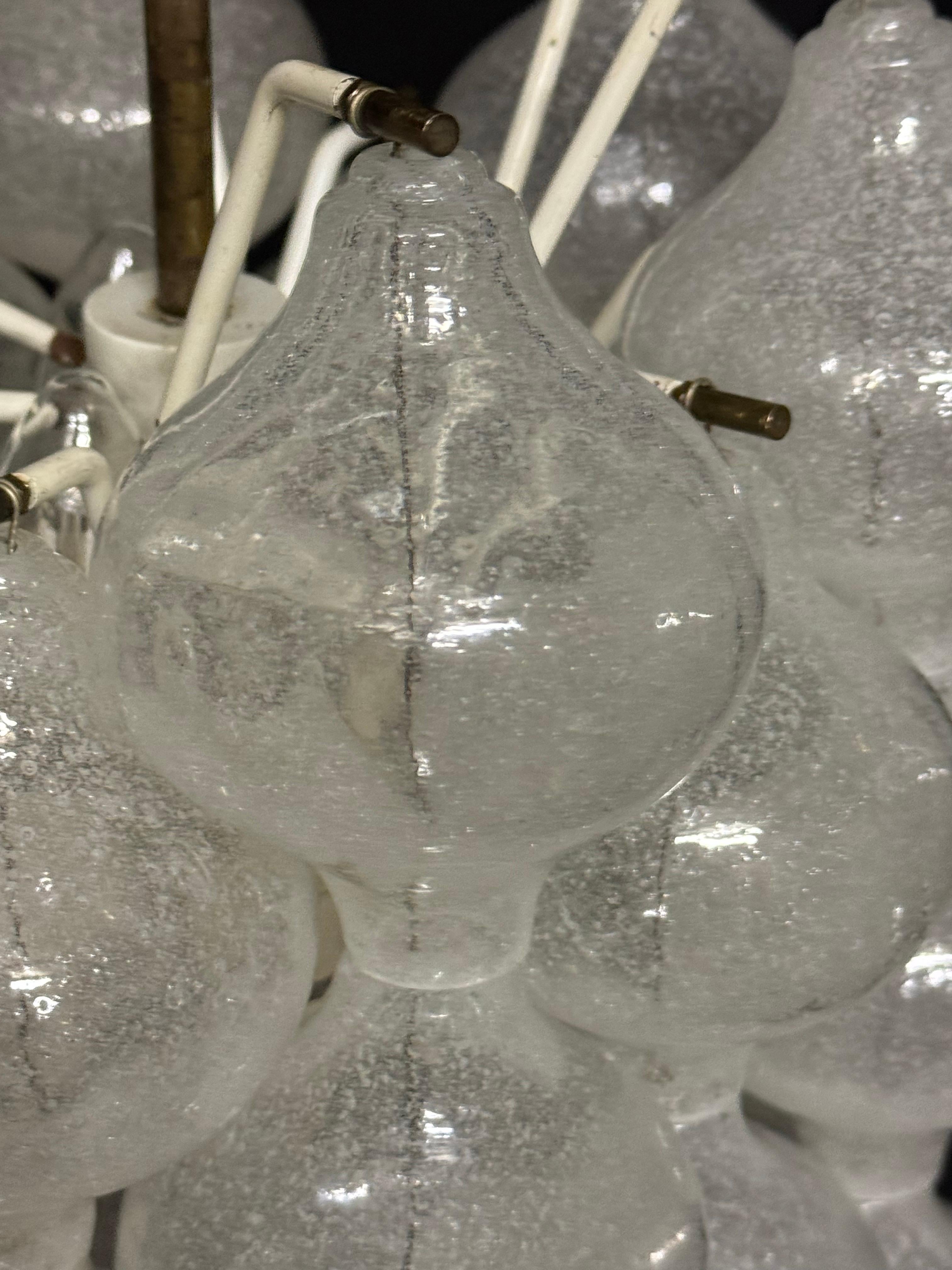 Set of Six 'Tulipan' Chandeliers by J.T.Kalmar, Vienna, circa 1960s In Good Condition For Sale In Wiesbaden, Hessen
