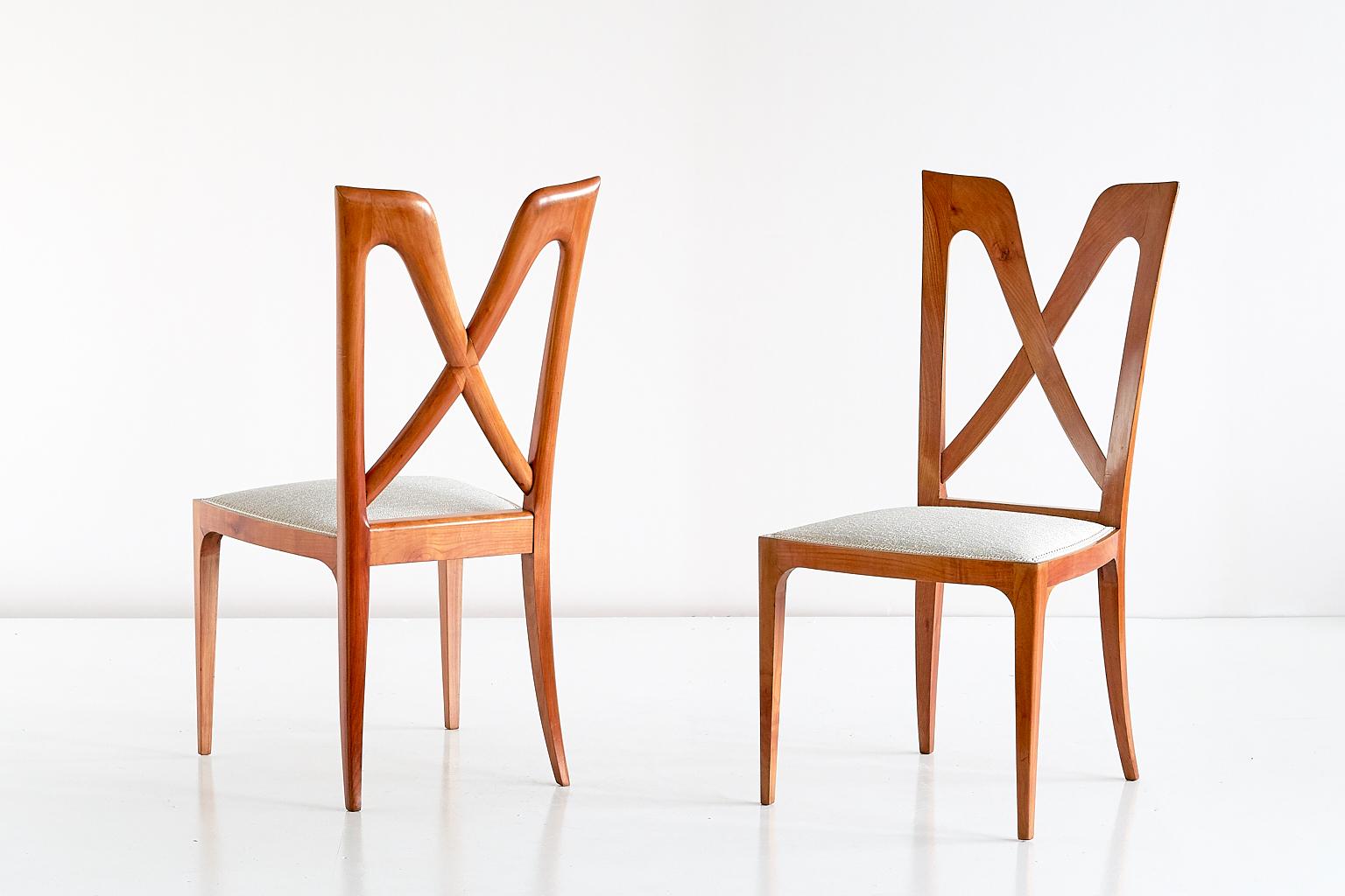 Italian Set of Six Ulderico Carlo Forni Dining Chairs in Cherry Wood, Italy, 1940s For Sale