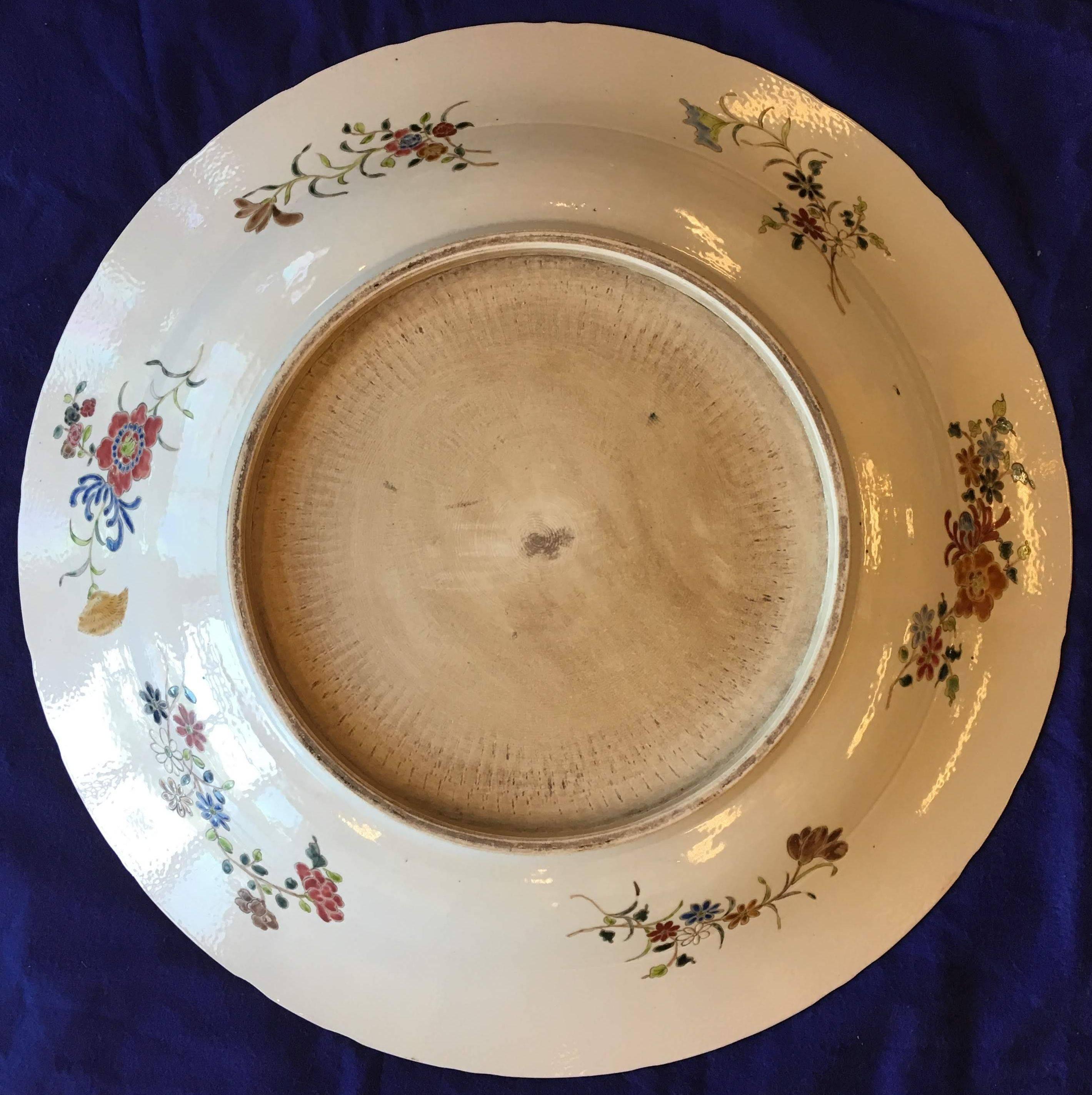 Enameled Set of Six Unusually Large 18th Century Famille Verte Chinese Export Platters For Sale