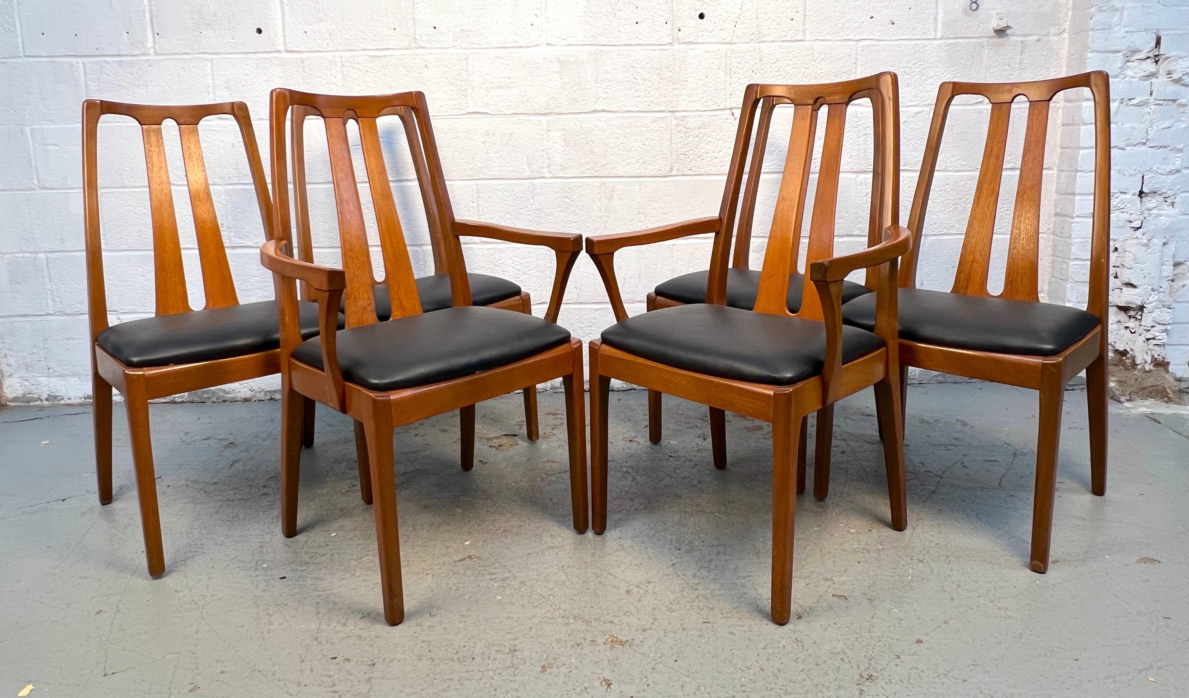 Juego de seis sillas de comedor danesas tapizadas Danés en venta
