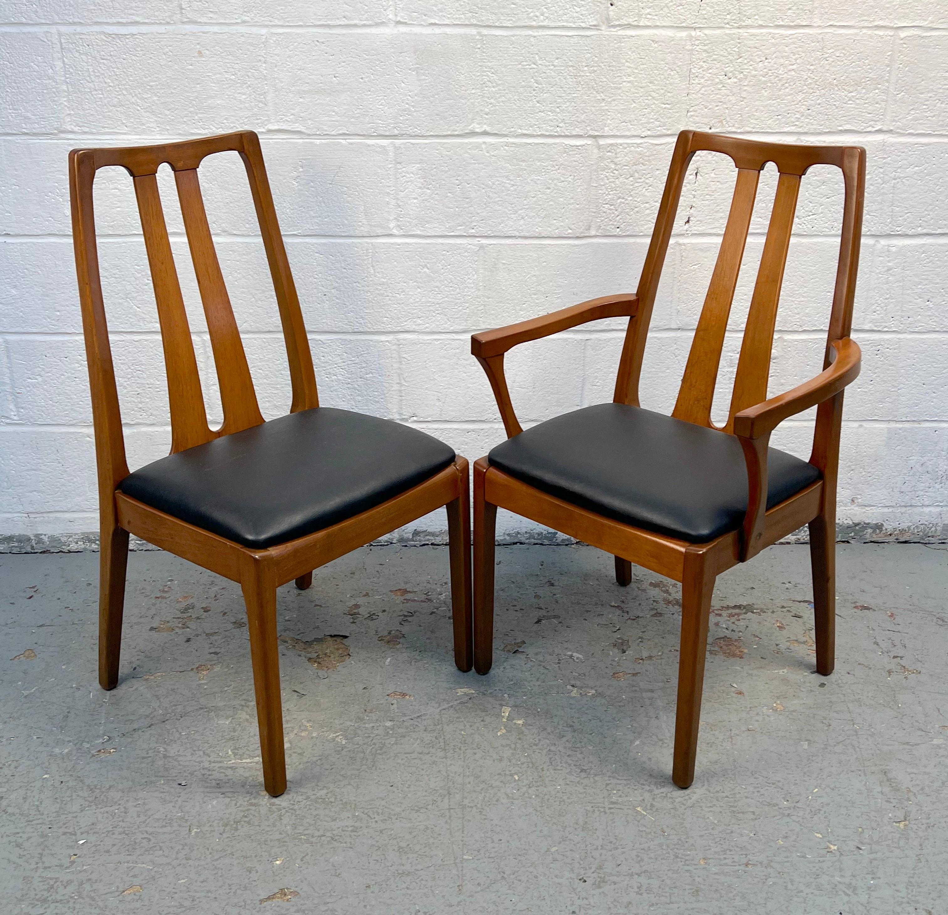 Juego de seis sillas de comedor danesas tapizadas siglo XX en venta