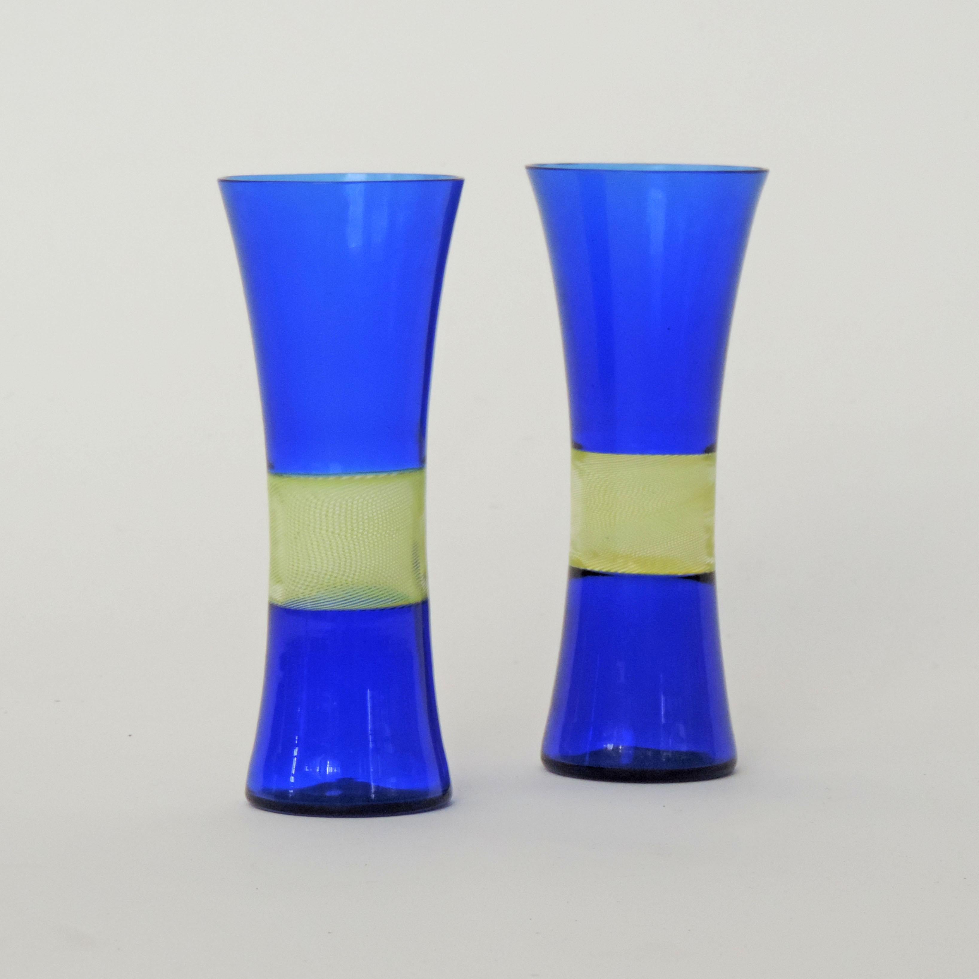 Verre de Murano Ensemble de six verres à boire Venini en verre de Murano bleu et jaune en vente