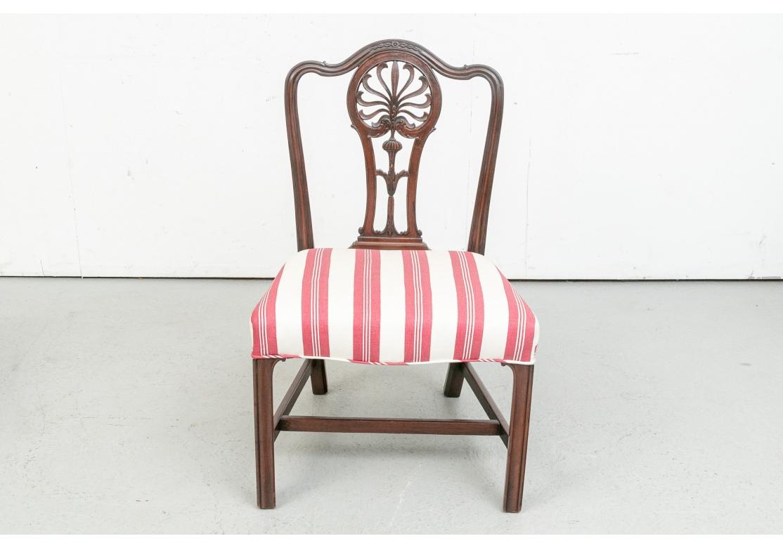 Sculpté Ensemble de six très belles chaises d'appoint anciennes de style Hepplewhite en vente