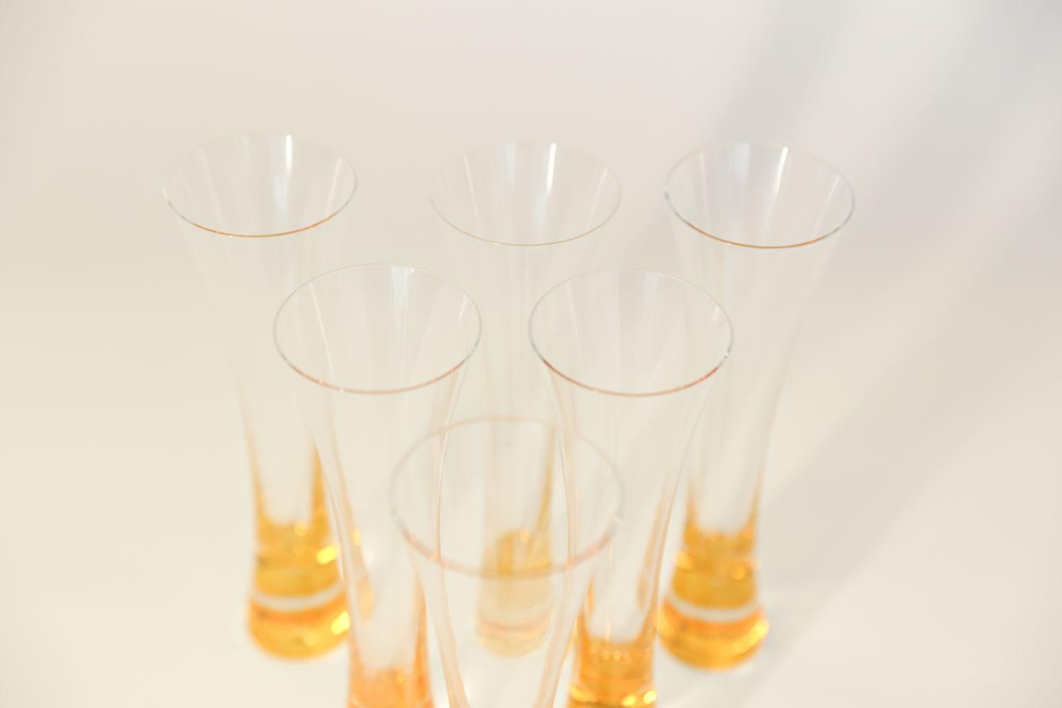 Set of Six Veuve Clicquot Glass Champagne Flutes In Good Condition In Houston, TX