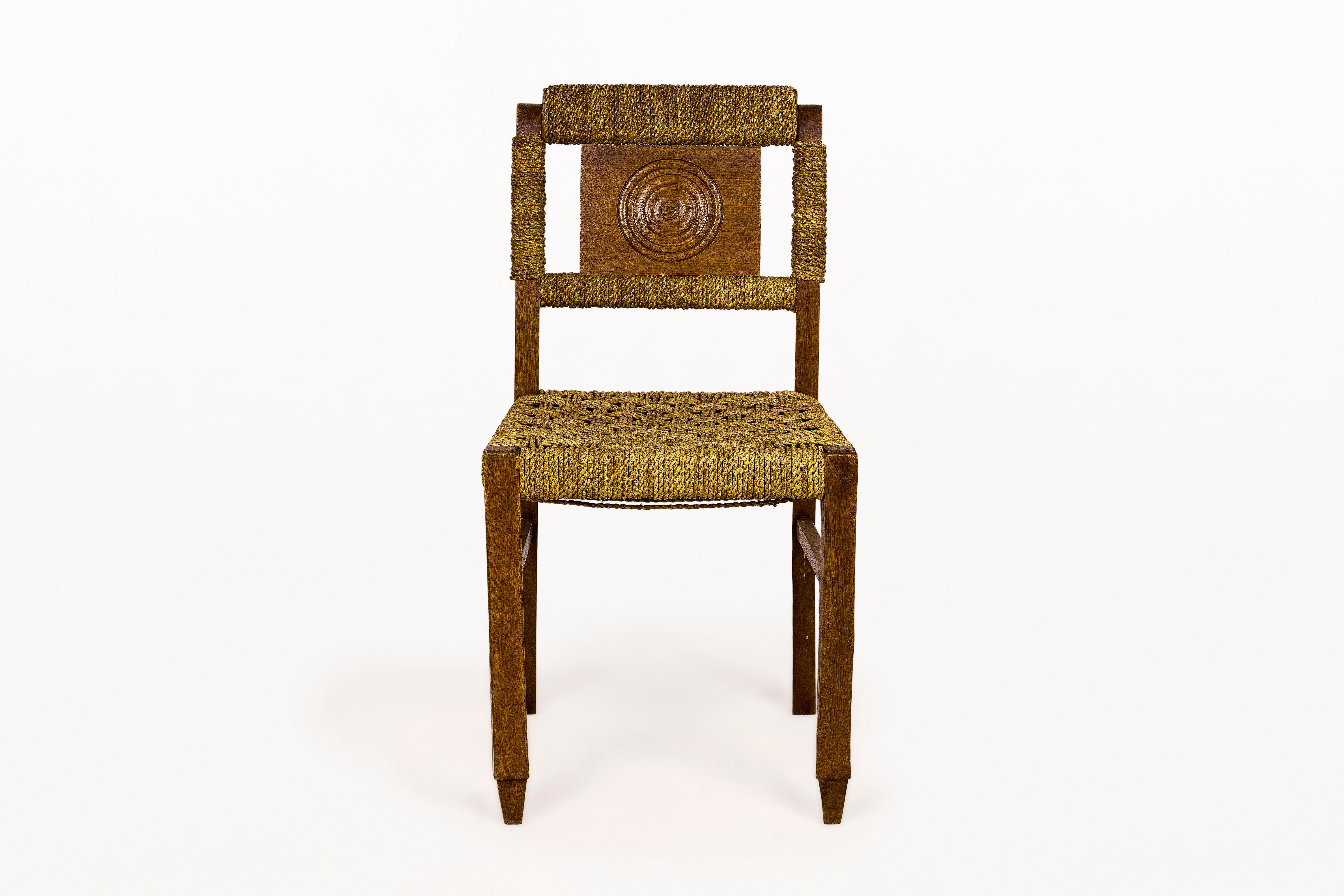 Set of six Victor Courtray dining chairs.
Made with oak and woven straw.
Solid and sturdy,
circa 1940, France.
Good vintage condition.
Victor Henri Courtray was a French designer, interior designer and furniture designer born July 22, 1896 in