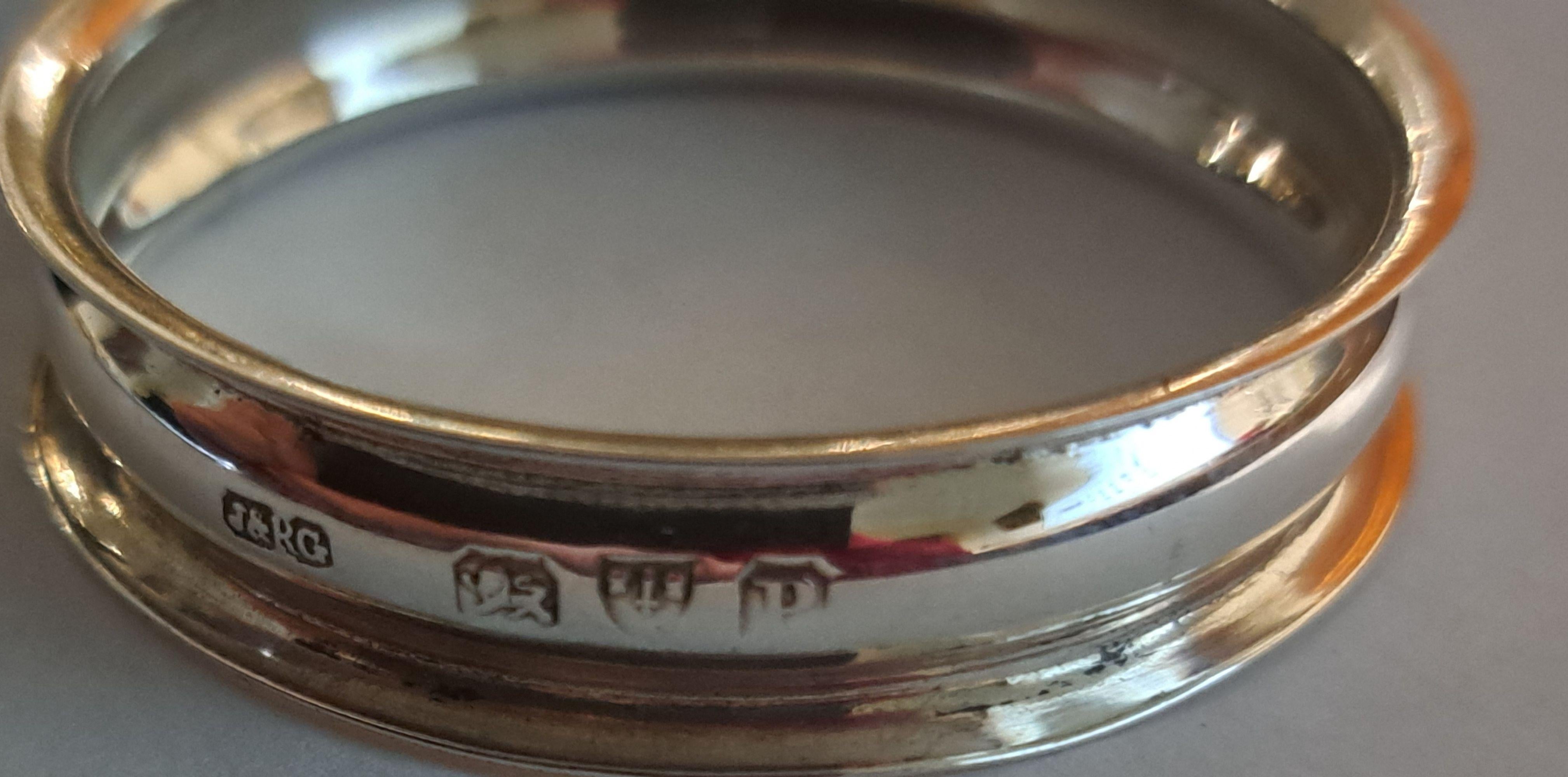 Fine XIX secolo Set di sei portatovaglioli d'argento Chester vittoriano in vendita