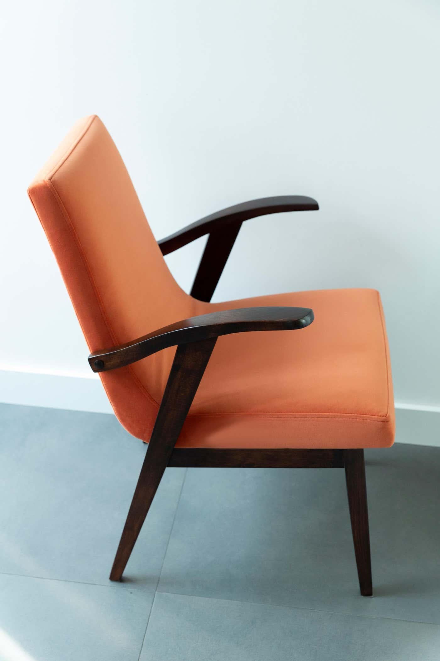 Set of Six Vintage Chairs in Orange Velvet by Mieczyslaw Puchala, Europe, 1960s For Sale 4