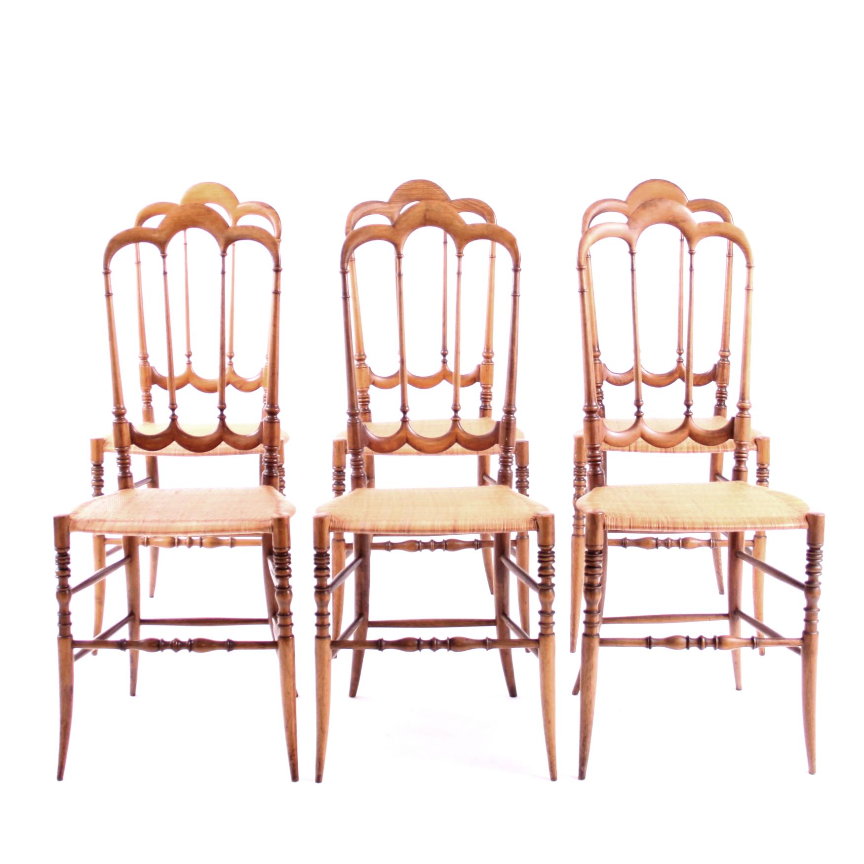 Fratelli Levaggi / Chiavari - ITALIAN MODERN 

An elegant set of six Chiavari 