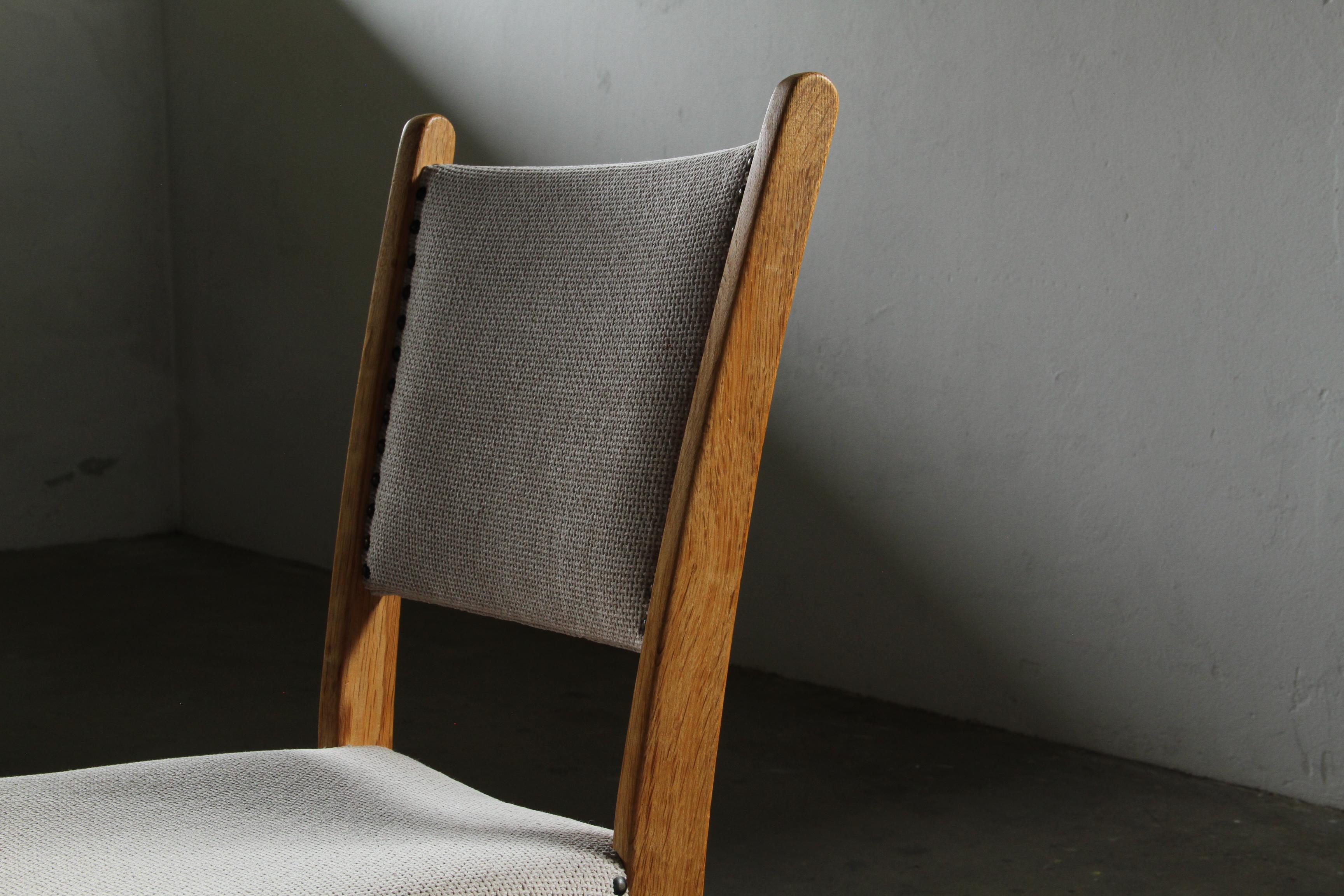 Ensemble de six chaises de salle à manger vintage en Oak danois, style Henning Kjærnulf, années 1960 en vente 12