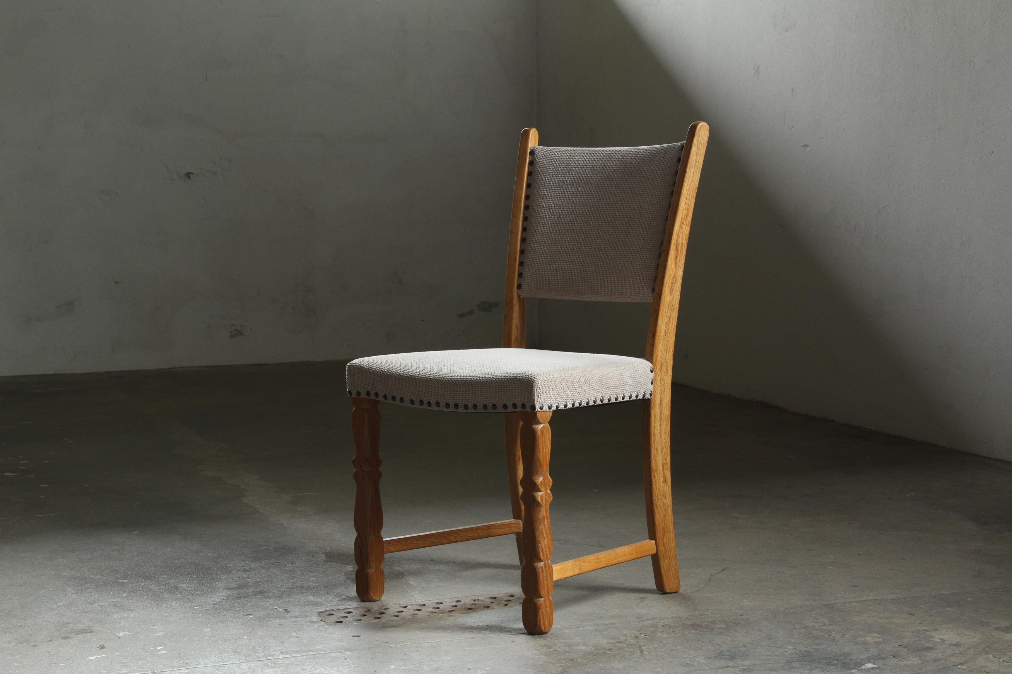 Mid-Century Modern Ensemble de six chaises de salle à manger vintage en Oak danois, style Henning Kjærnulf, années 1960 en vente