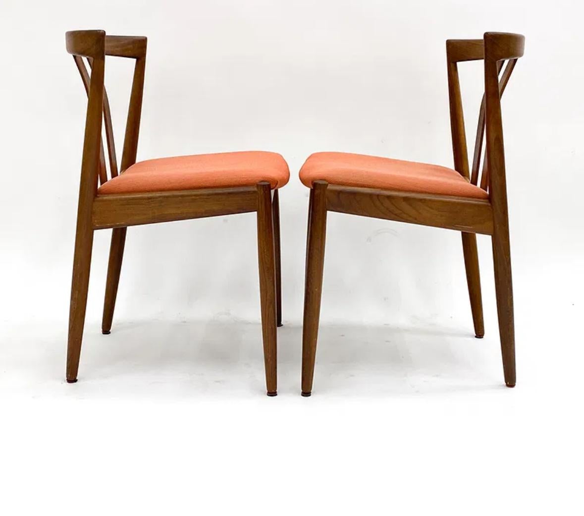 Set of six Vintage Danish teak dining side chairs For Sale 1