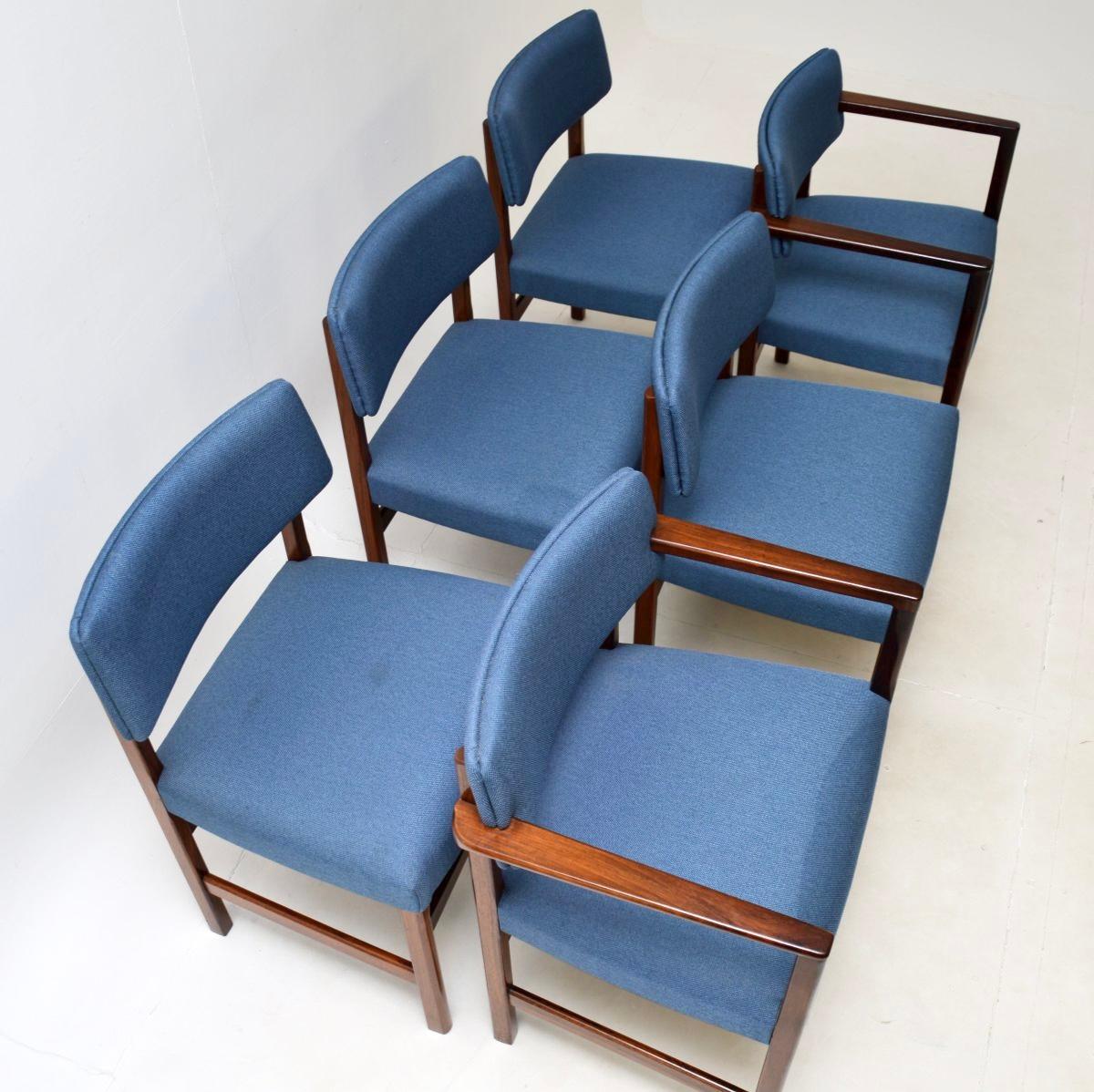 A smart and extremely well made set of six vintage dining chairs by Robert Heritage for Archie Shine. They were made in England, they date from the 1960’s.

The quality is outstanding, they are sturdy and very comfortable. The frames have a gorgeous