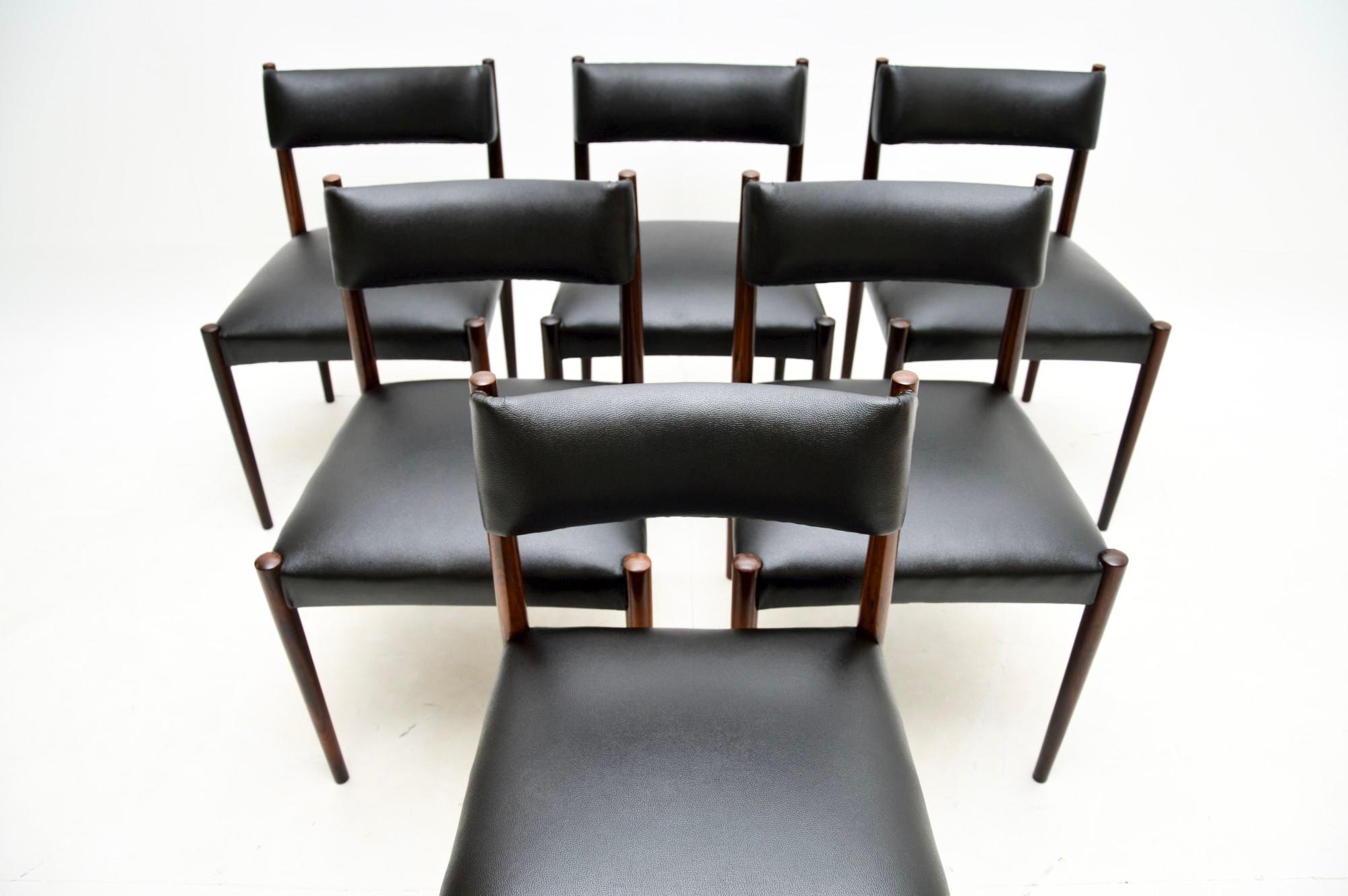 Mid-Century Modern Set of Six Vintage Dining Chairs by Robert Heritage for Archie Shine For Sale