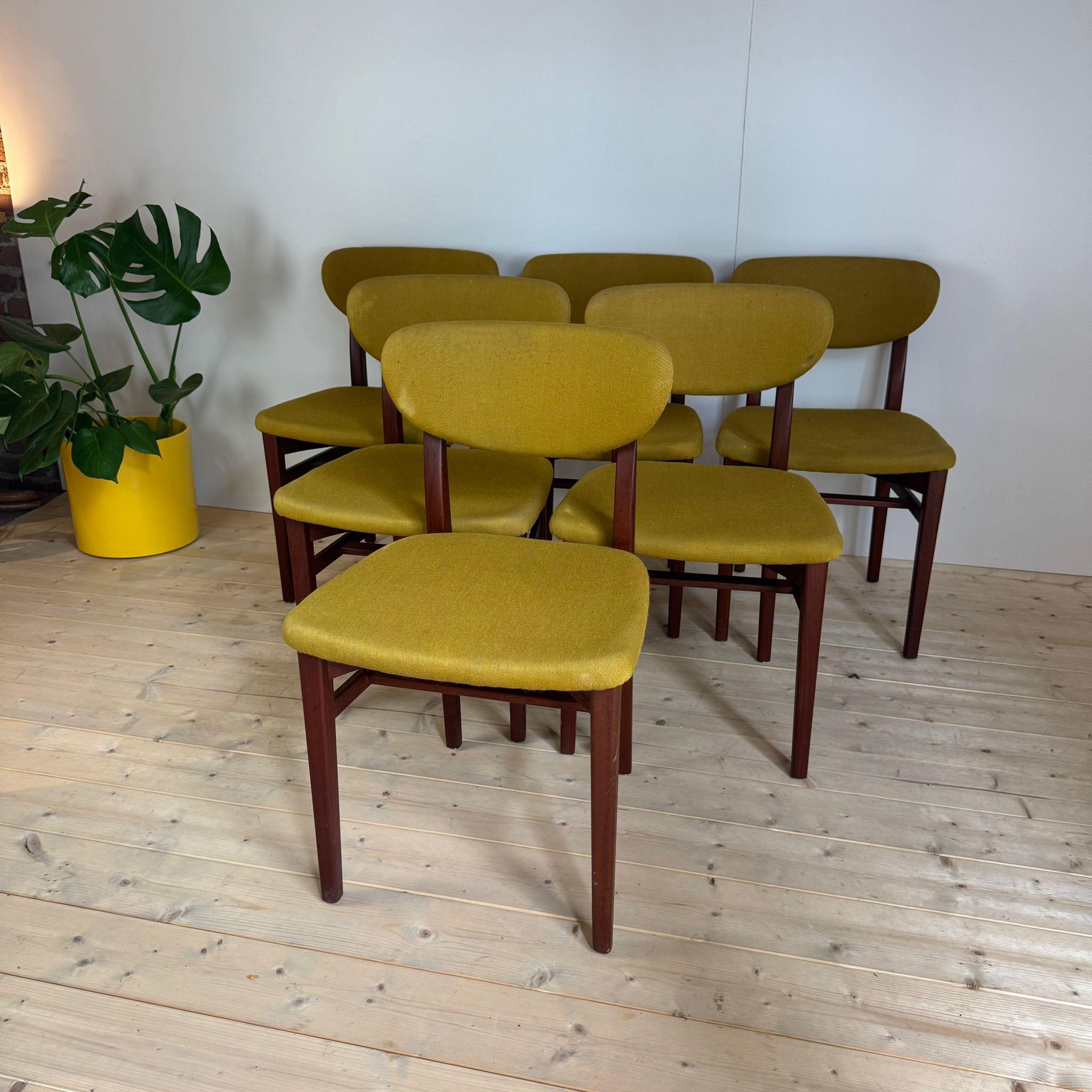 Set of six vintage dining chairs, Denmark 1960 In Good Condition For Sale In Torino, IT
