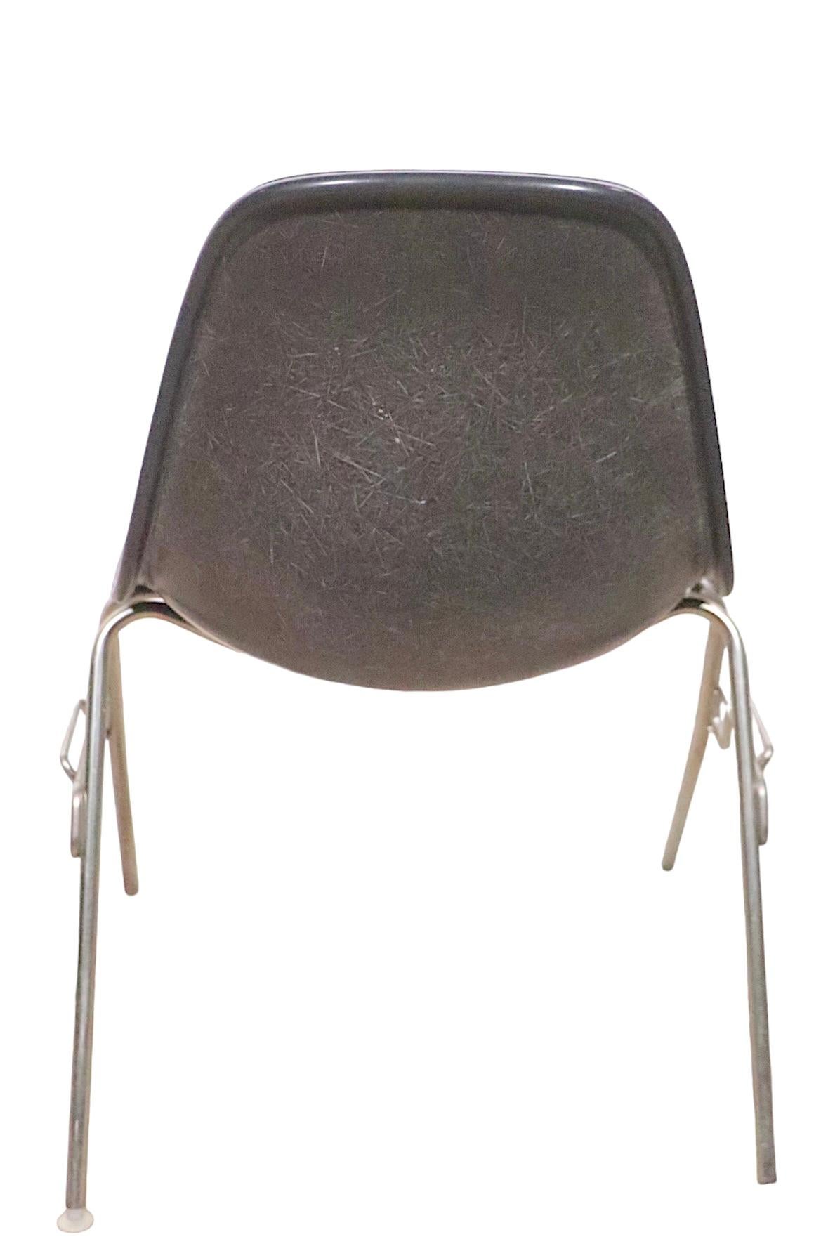 Ensemble de six chaises vintage Eames pour Herman Miller empilables DSS en tissu tweed en vente 6