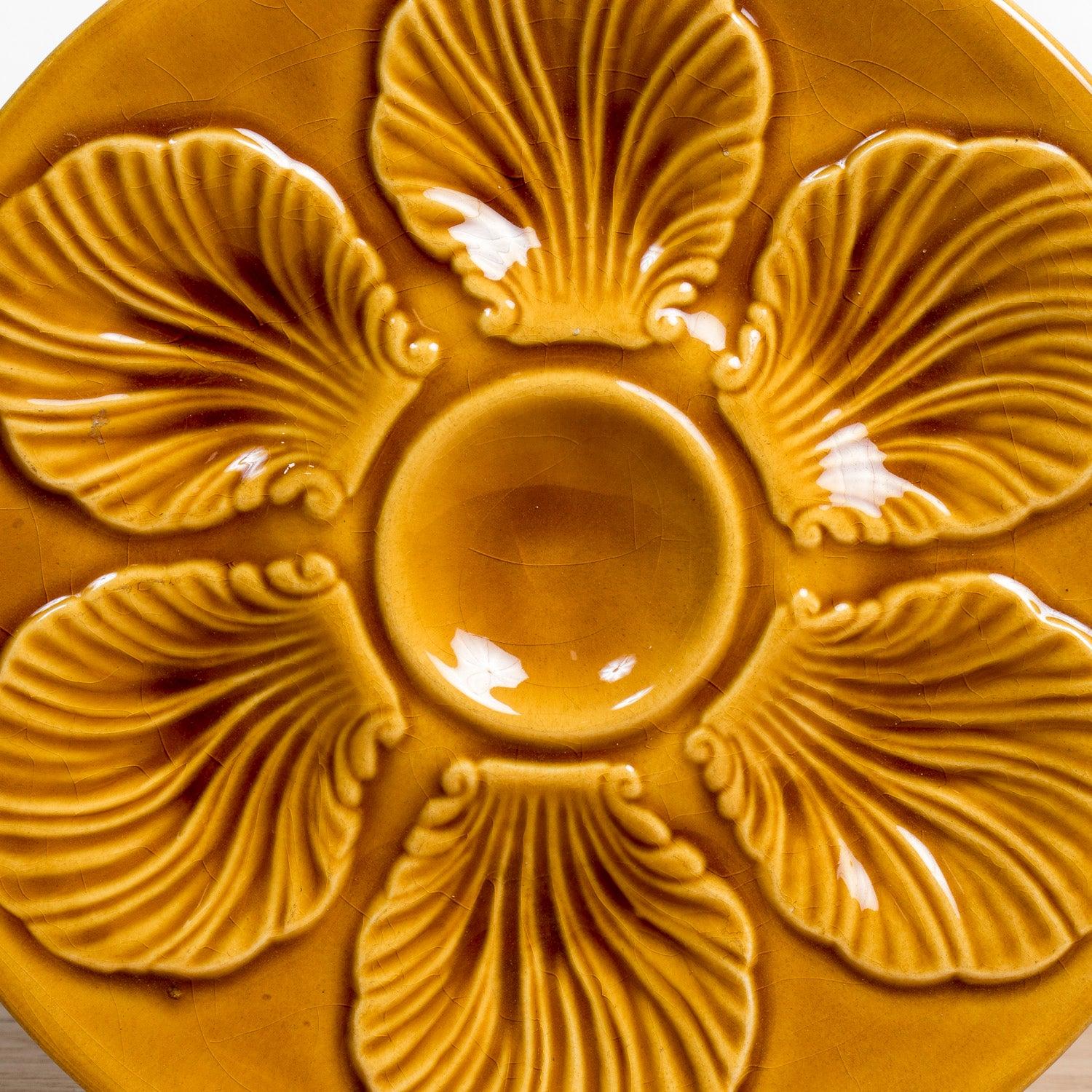 Set di sei piatti da ostrica francesi d'epoca in oro Proceram, firmati in vendita 5