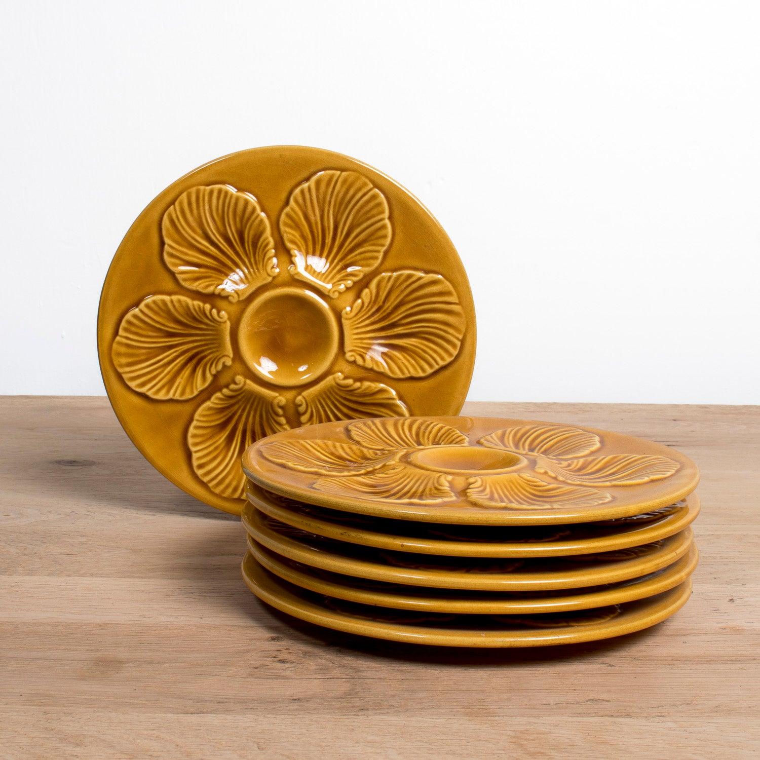 Majolica Set di sei piatti da ostrica francesi d'epoca in oro Proceram, firmati in vendita