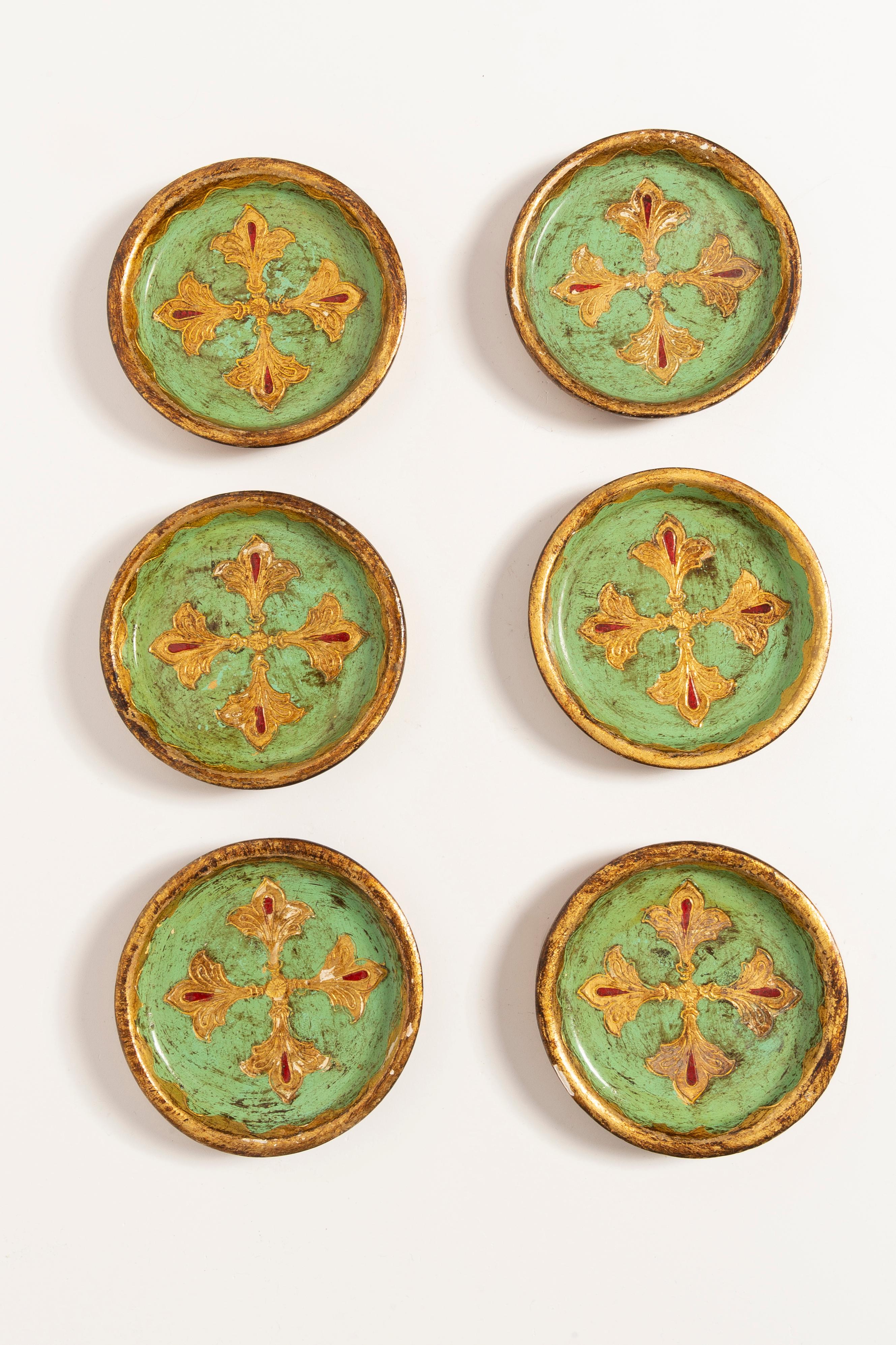 Mid-Century Modern Set of Six Vintage Green Decorative Mini Wood Plates, Italy, 1960s