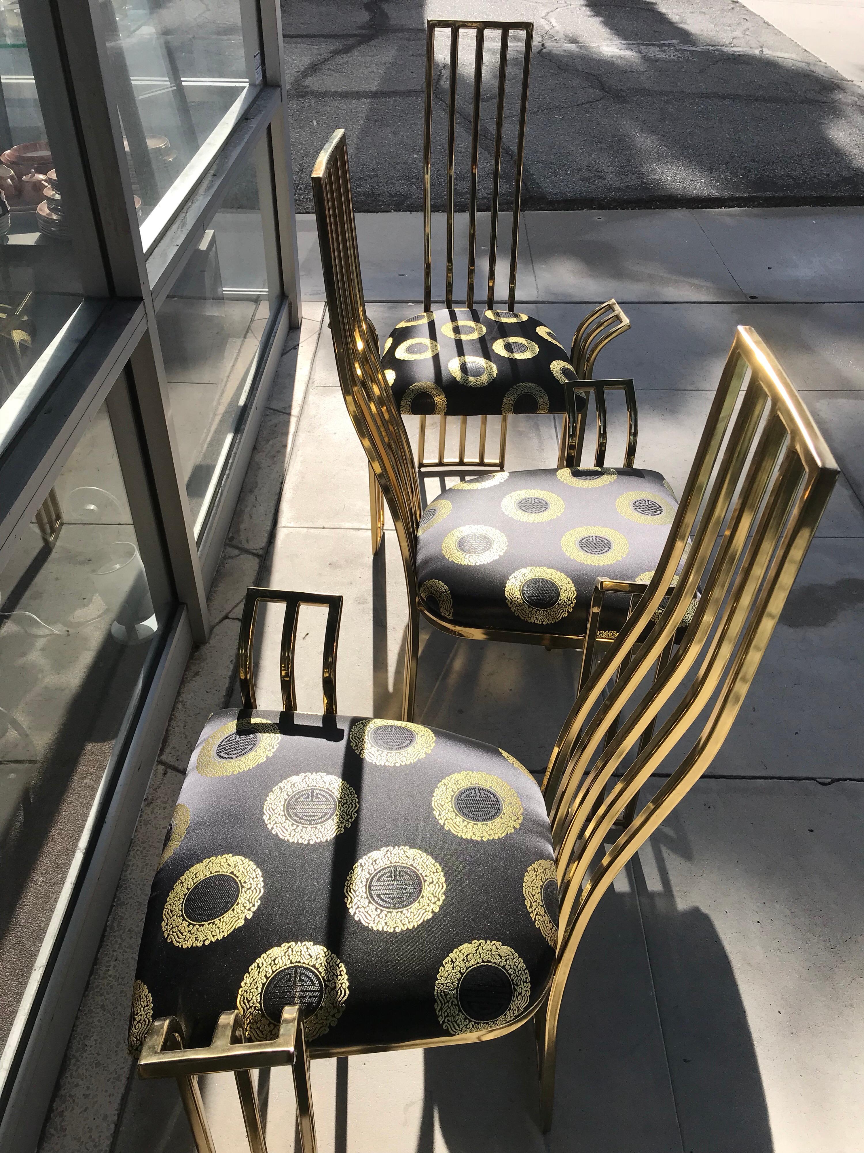 These rare special set of six dining chairs came from a glamorous desert Estate. Made in Italy in the 1970s, they are very much in the style of Pierre Cardin vintage furniture. They obtain their original metallic gold chinoiserie fabric awaiting a