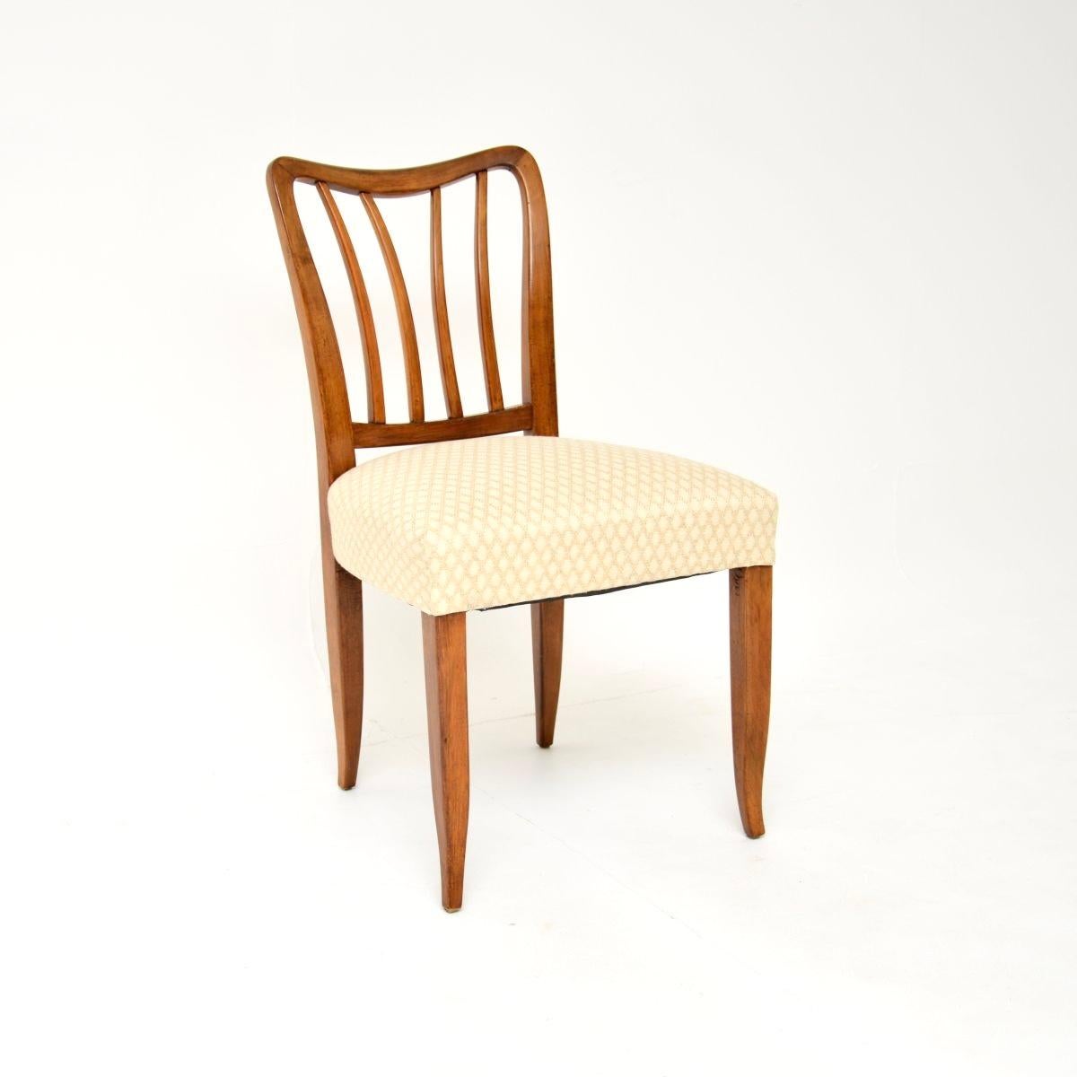 Set of Six Vintage Italian Midcentury Walnut Dining Chairs im Zustand „Gut“ im Angebot in London, GB