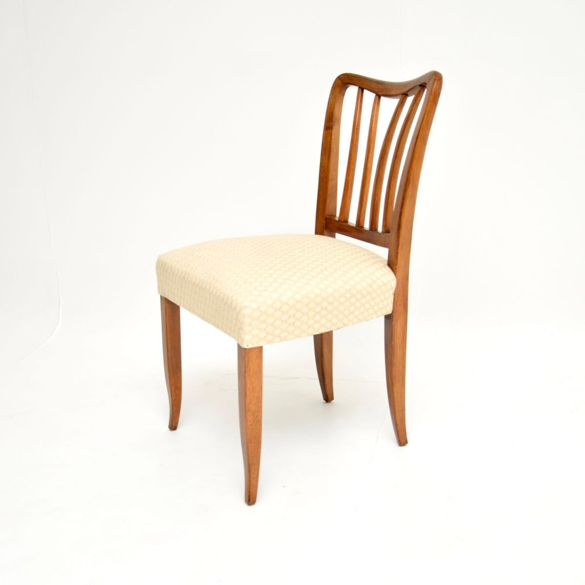 Set of Six Vintage Italian Midcentury Walnut Dining Chairs (Stoff) im Angebot