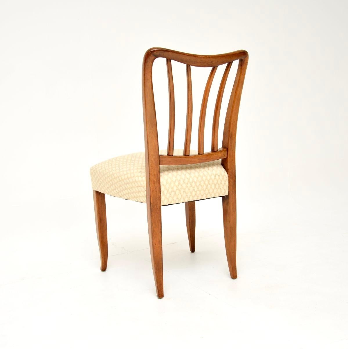 Set of Six Vintage Italian Midcentury Walnut Dining Chairs im Angebot 1