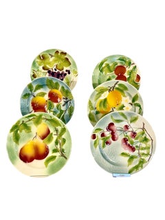 Lot de six assiettes à dessert en majolique Saint Clément, CIRCA 1900