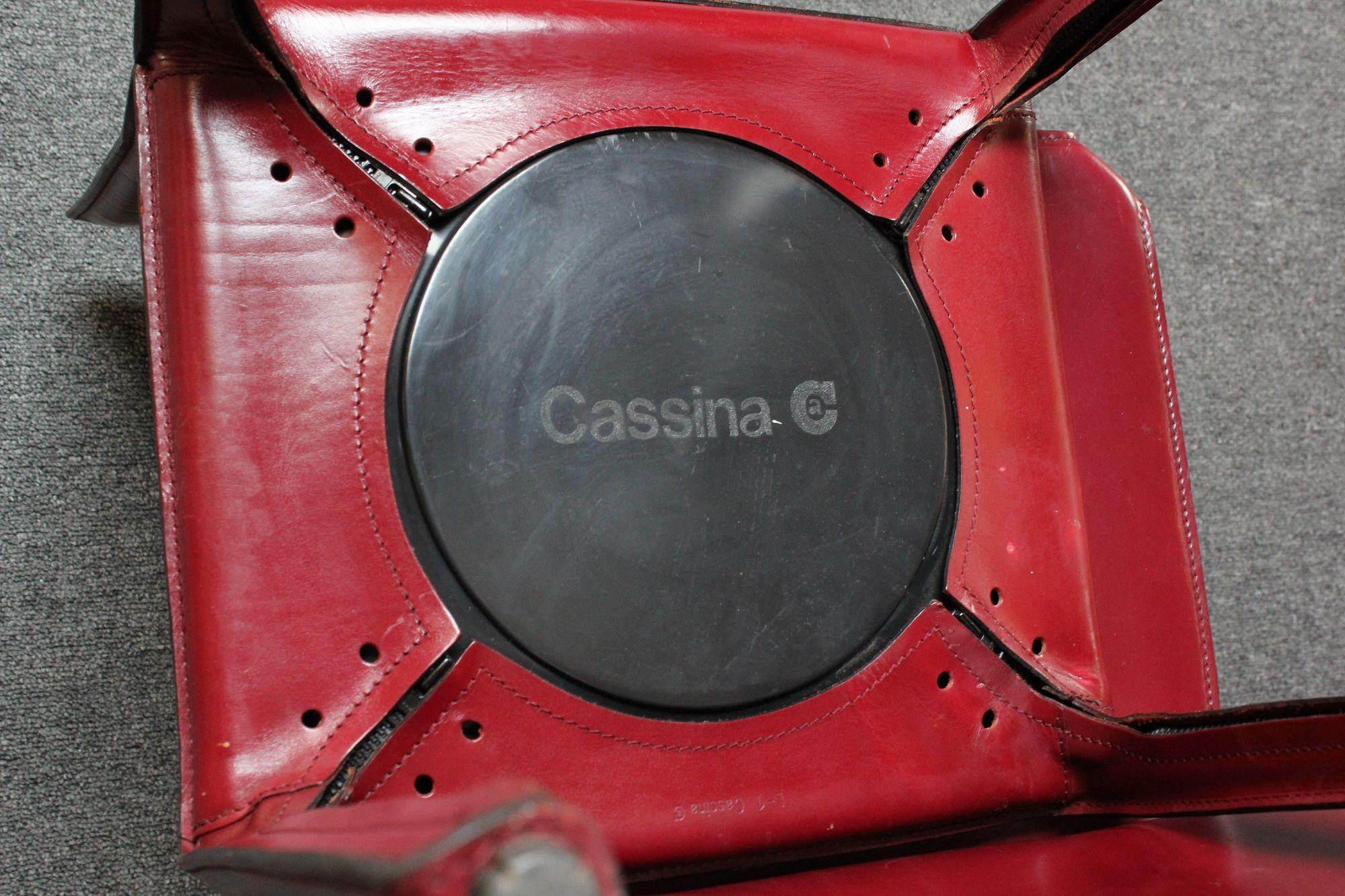 Ensemble de six chaises vintage Mario Bellini pour Cassina CAB en cuir sang de bœuf en vente 6
