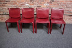 Ensemble de six chaises vintage Mario Bellini pour Cassina CAB en cuir sang de bœuf