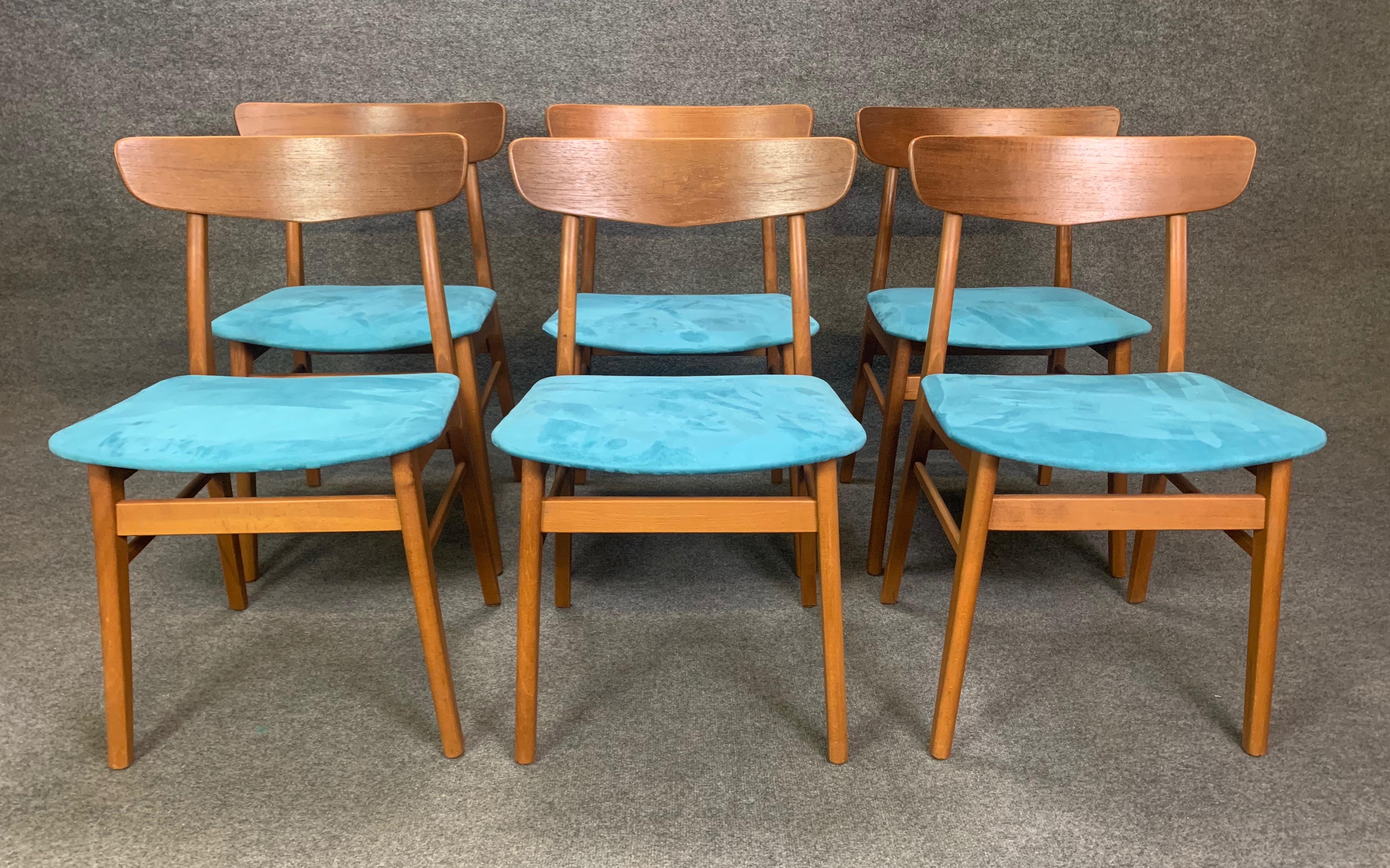 Woodwork Set of Six Vintage Midcentury Danish Modern Teak Dining Chairs by Findhahls For Sale
