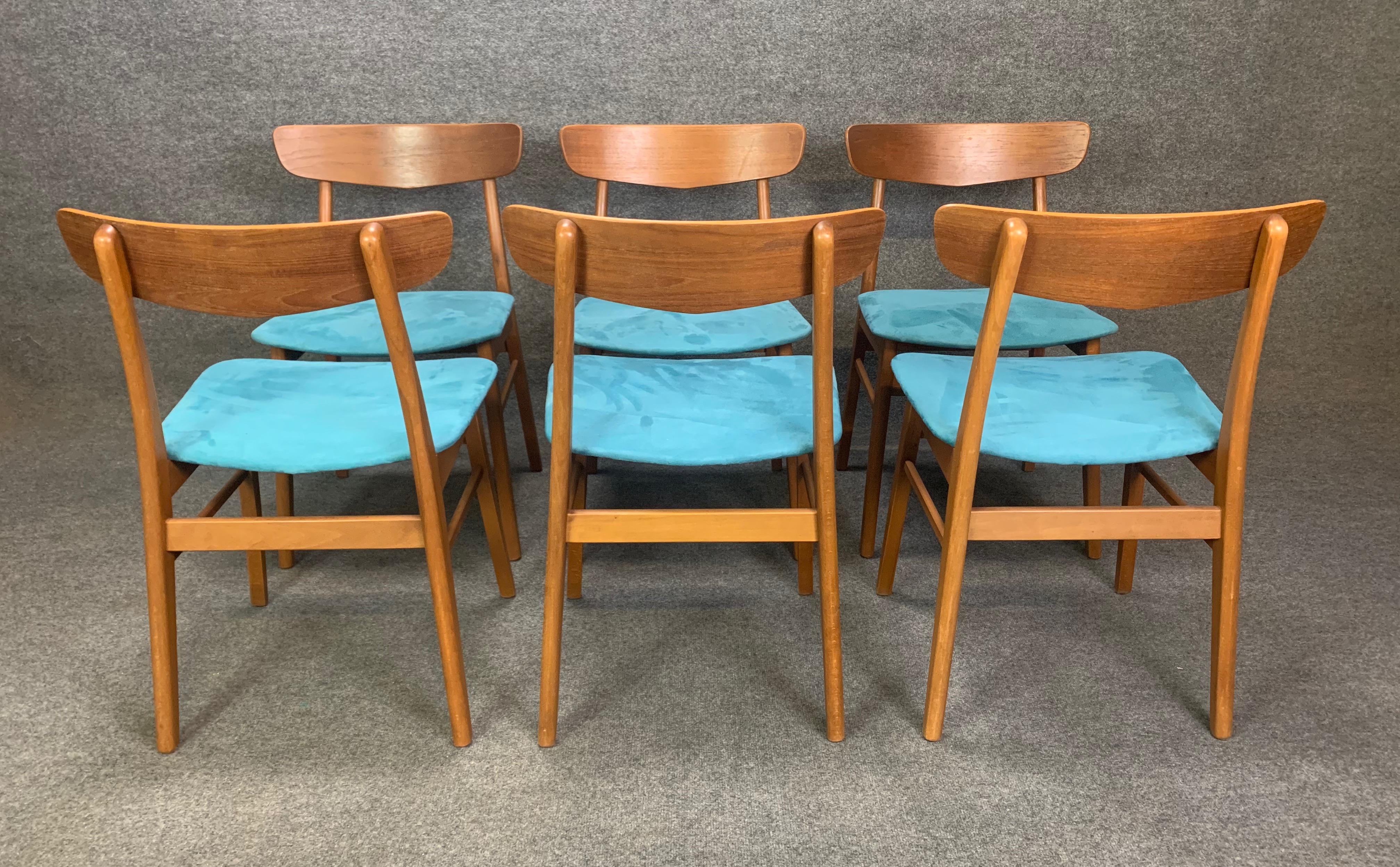 Set of Six Vintage Midcentury Danish Modern Teak Dining Chairs by Findhahls For Sale 1