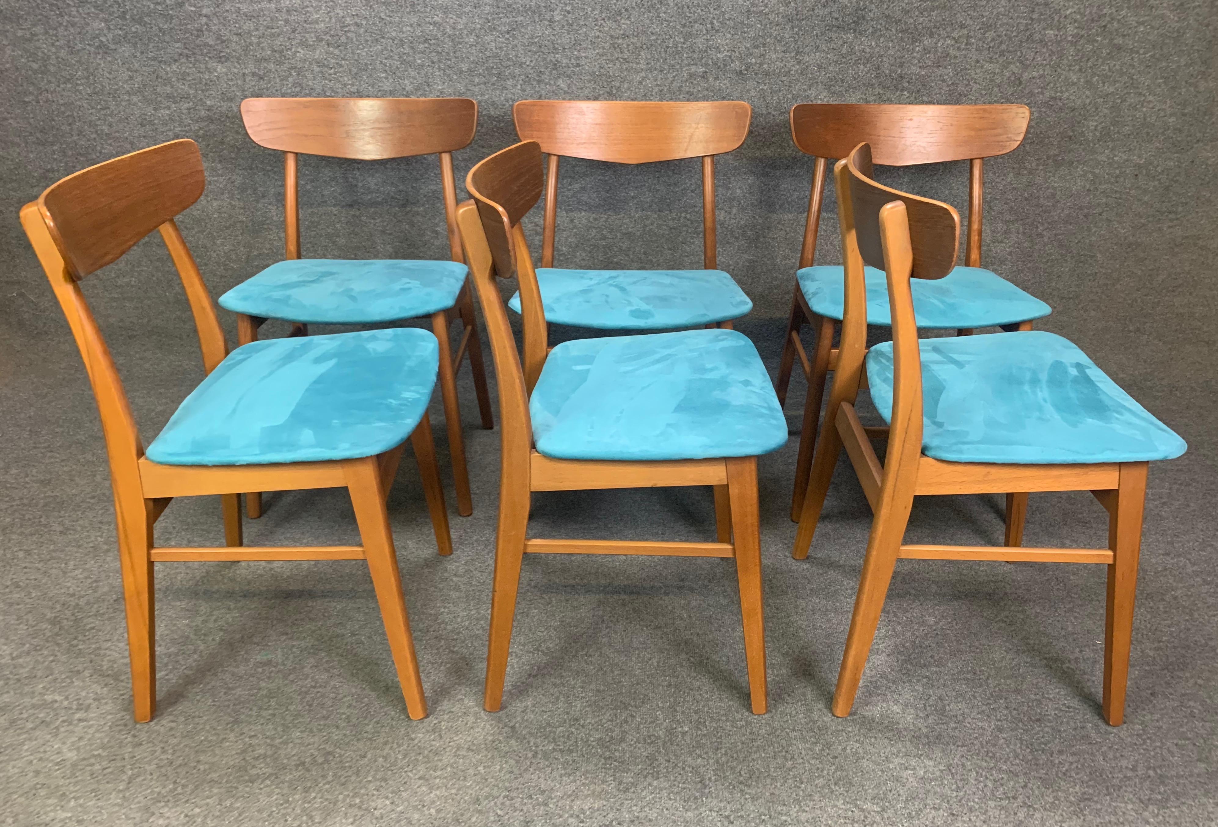 Set of Six Vintage Midcentury Danish Modern Teak Dining Chairs by Findhahls For Sale 2