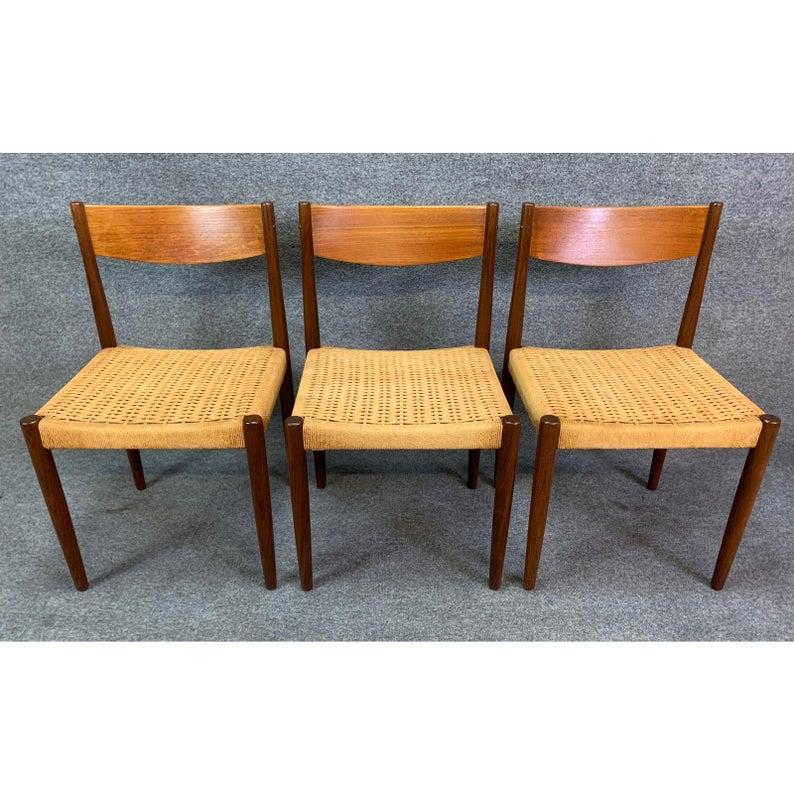 Set of Six Vintage Midcentury Danish Modern Teak Dining Chairs by Poul Volther For Sale 4