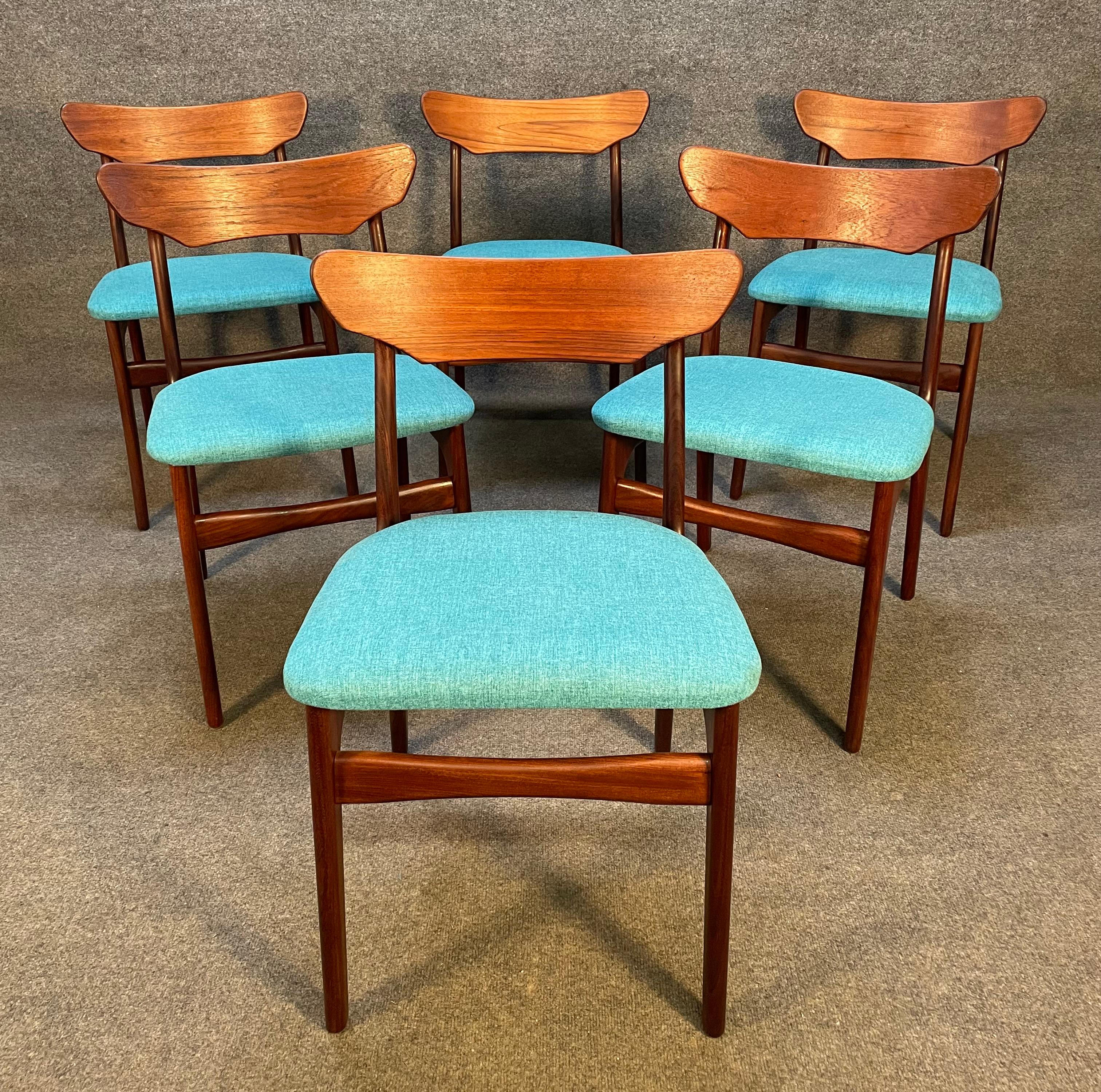 Set of Six Vintage Mid Century Danish Teak Dining Chairs by Schiønning & Elgaard In Good Condition In San Marcos, CA